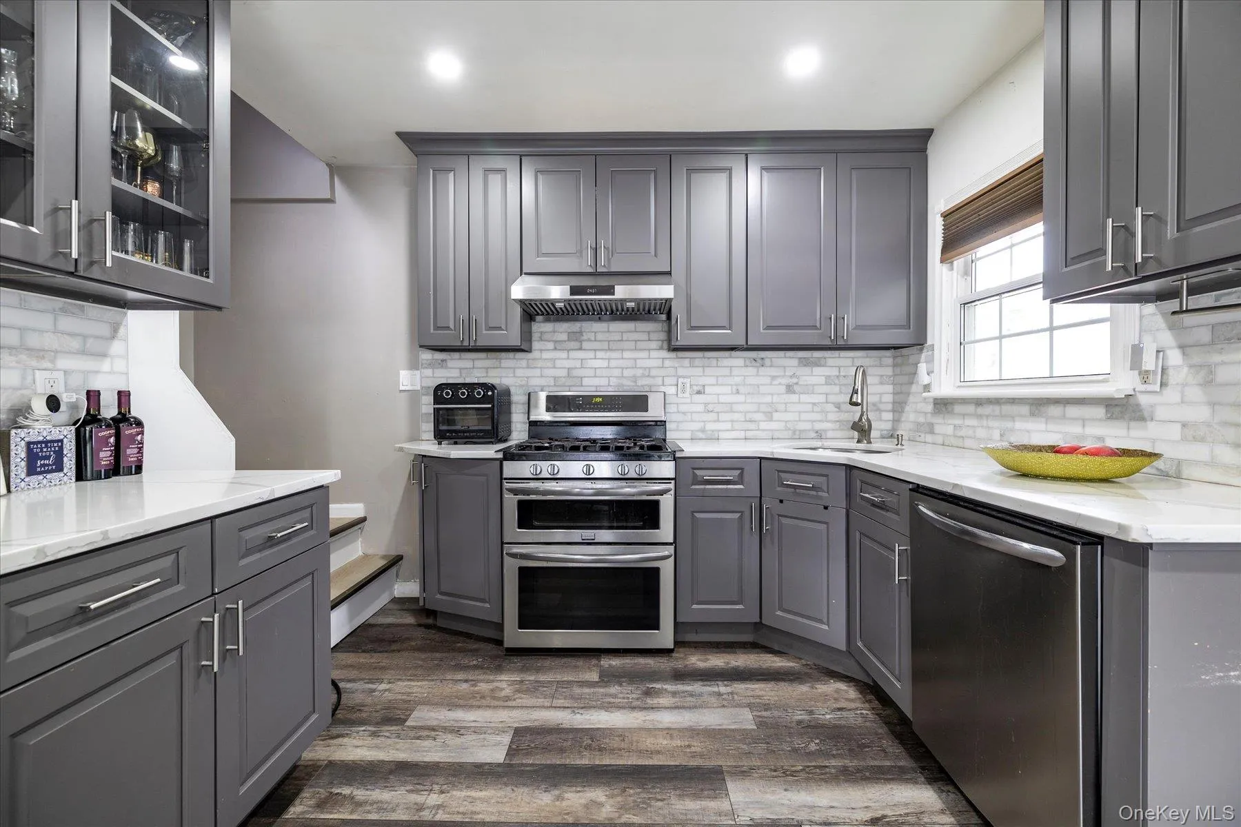 582 Washington Avenue, Hempstead, NY, 4 Bedrooms Bedrooms, 9 Rooms Rooms,1 BathroomBathrooms,Residential Lease,For Rent,Washington,0,1002052 582 Washington Avenue, Hempstead, NY, 4 Bedrooms Bedrooms, 9 Rooms Rooms,1 BathroomBathrooms,Residential Lease,For Rent,Washington,0,1002052