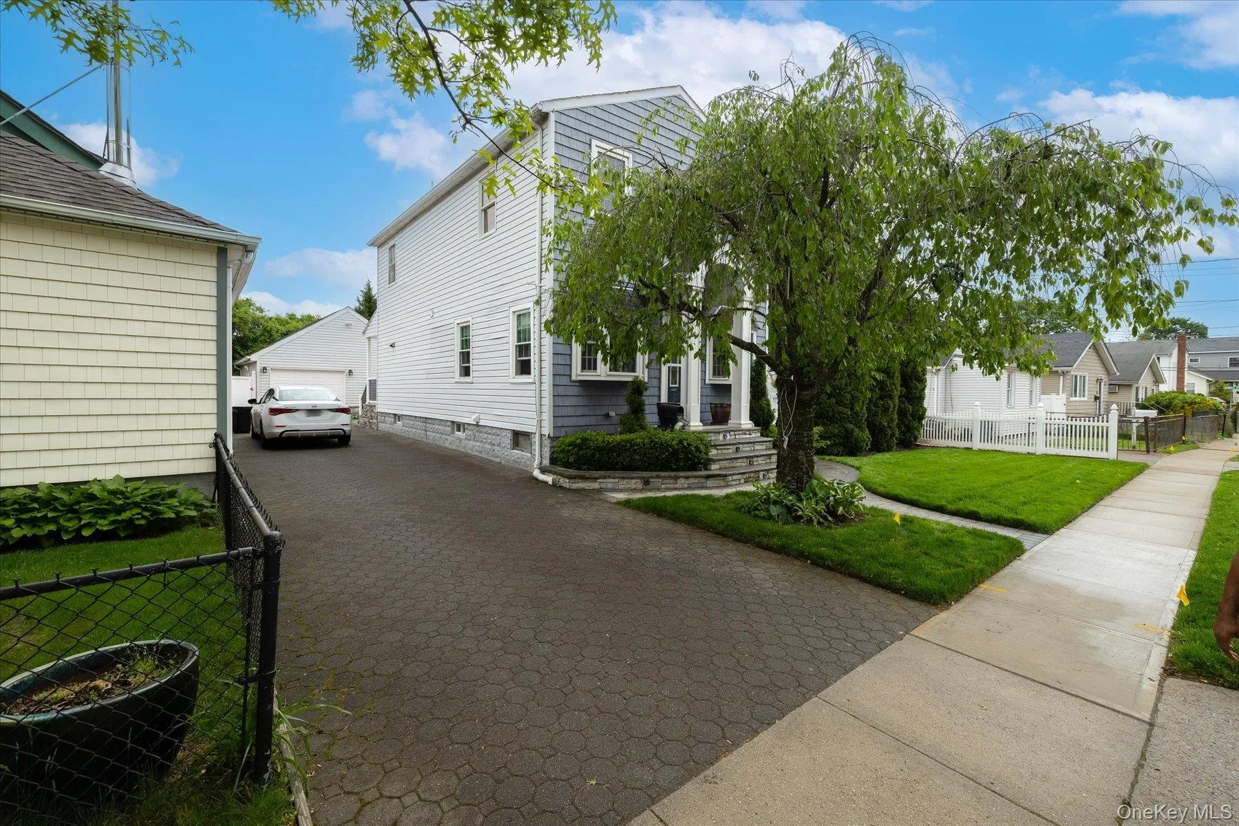 582 Washington Avenue, Hempstead, NY, 4 Bedrooms Bedrooms, 9 Rooms Rooms,1 BathroomBathrooms,Residential Lease,For Rent,Washington,0,1002052 582 Washington Avenue, Hempstead, NY, 4 Bedrooms Bedrooms, 9 Rooms Rooms,1 BathroomBathrooms,Residential Lease,For Rent,Washington,0,1002052