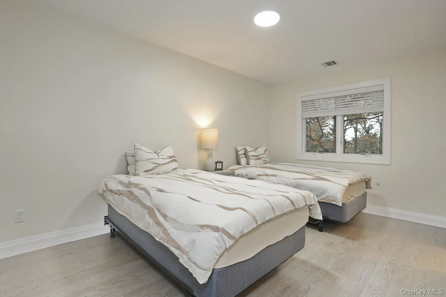 272 Quaker Road, Ramapo, NY, 6 Bedrooms Bedrooms, 10 Rooms Rooms,4 BathroomsBathrooms,Residential,For Rent,Quaker,0,1002056 272 Quaker Road, Ramapo, NY, 6 Bedrooms Bedrooms, 10 Rooms Rooms,4 BathroomsBathrooms,Residential,For Rent,Quaker,0,1002056