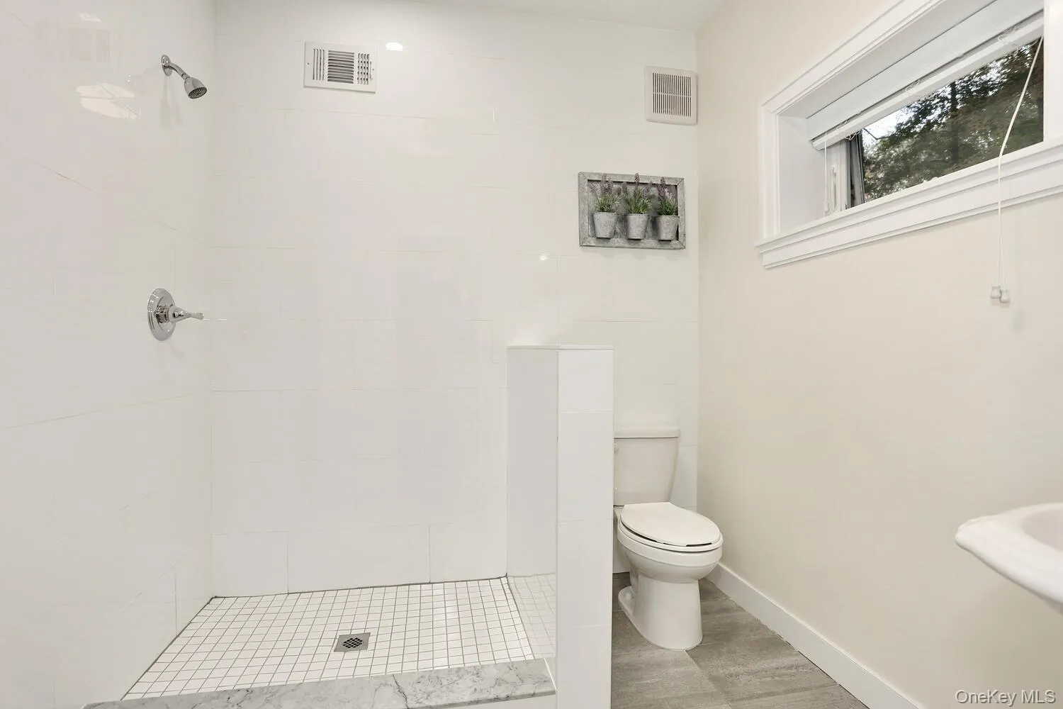 272 Quaker Road, Ramapo, NY, 6 Bedrooms Bedrooms, 10 Rooms Rooms,4 BathroomsBathrooms,Residential,For Rent,Quaker,0,1002056 272 Quaker Road, Ramapo, NY, 6 Bedrooms Bedrooms, 10 Rooms Rooms,4 BathroomsBathrooms,Residential,For Rent,Quaker,0,1002056