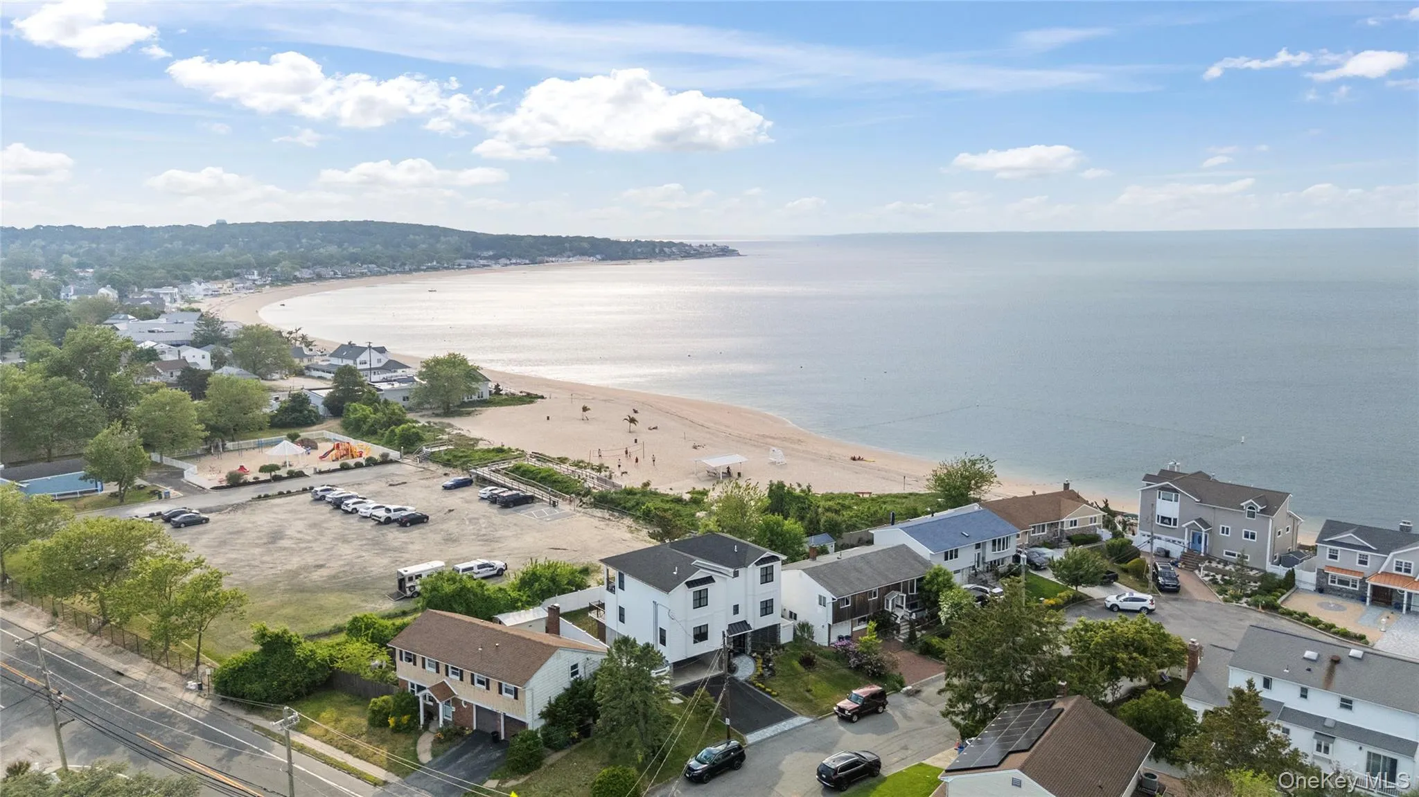 3 Pleasantview Drive, Oyster Bay, NY, 4 Bedrooms Bedrooms, 8 Rooms Rooms,2 BathroomsBathrooms,Residential,For Rent,Pleasantview,0,1002071 3 Pleasantview Drive, Oyster Bay, NY, 4 Bedrooms Bedrooms, 8 Rooms Rooms,2 BathroomsBathrooms,Residential,For Rent,Pleasantview,0,1002071