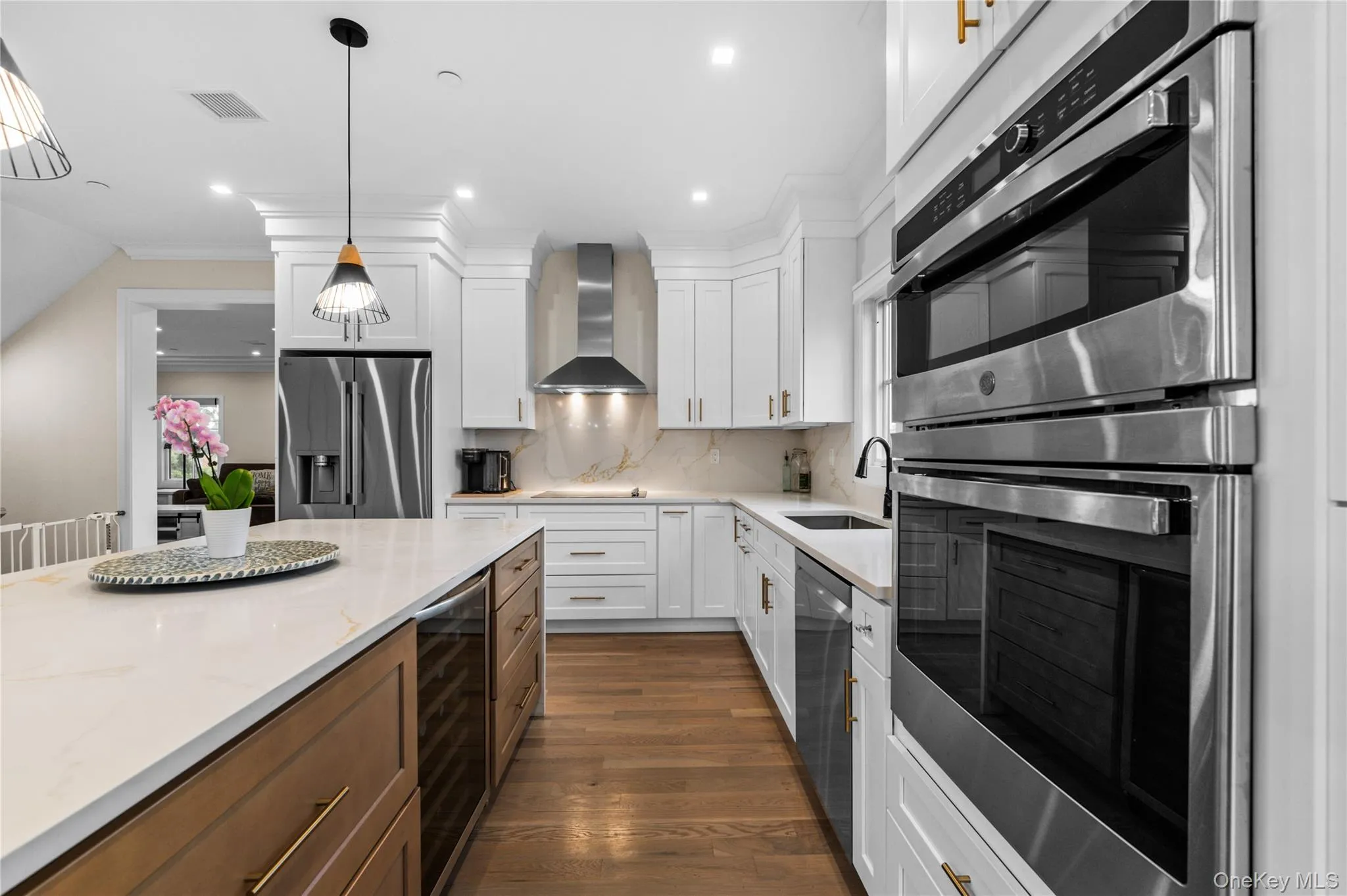 3 Pleasantview Drive, Oyster Bay, NY, 4 Bedrooms Bedrooms, 8 Rooms Rooms,2 BathroomsBathrooms,Residential,For Rent,Pleasantview,0,1002071 3 Pleasantview Drive, Oyster Bay, NY, 4 Bedrooms Bedrooms, 8 Rooms Rooms,2 BathroomsBathrooms,Residential,For Rent,Pleasantview,0,1002071