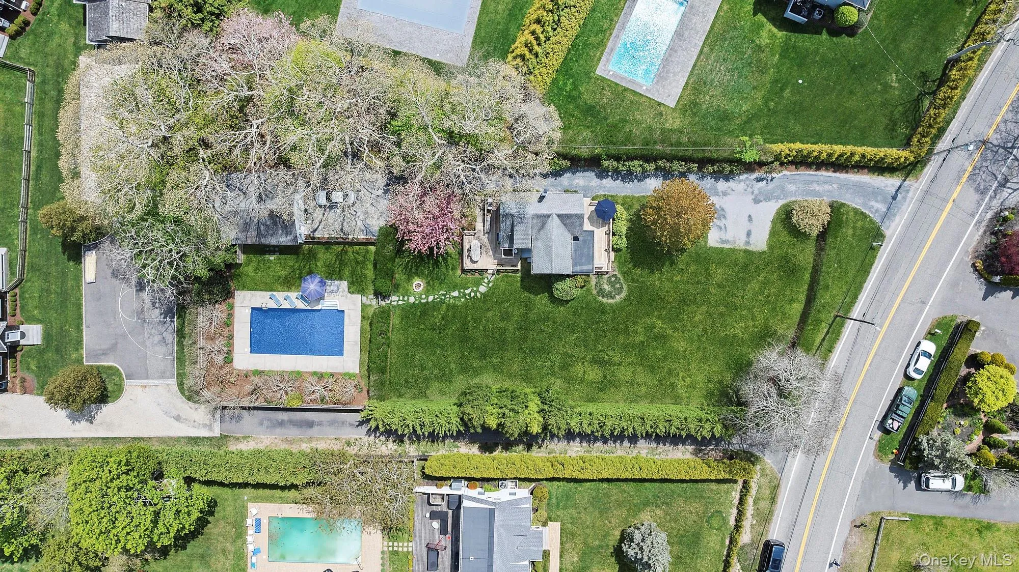 24 Baycrest Avenue, Southampton, NY, 3 Bedrooms Bedrooms, 6 Rooms Rooms,1 BathroomBathrooms,Residential,For Rent,Baycrest,0,1002075 24 Baycrest Avenue, Southampton, NY, 3 Bedrooms Bedrooms, 6 Rooms Rooms,1 BathroomBathrooms,Residential,For Rent,Baycrest,0,1002075
