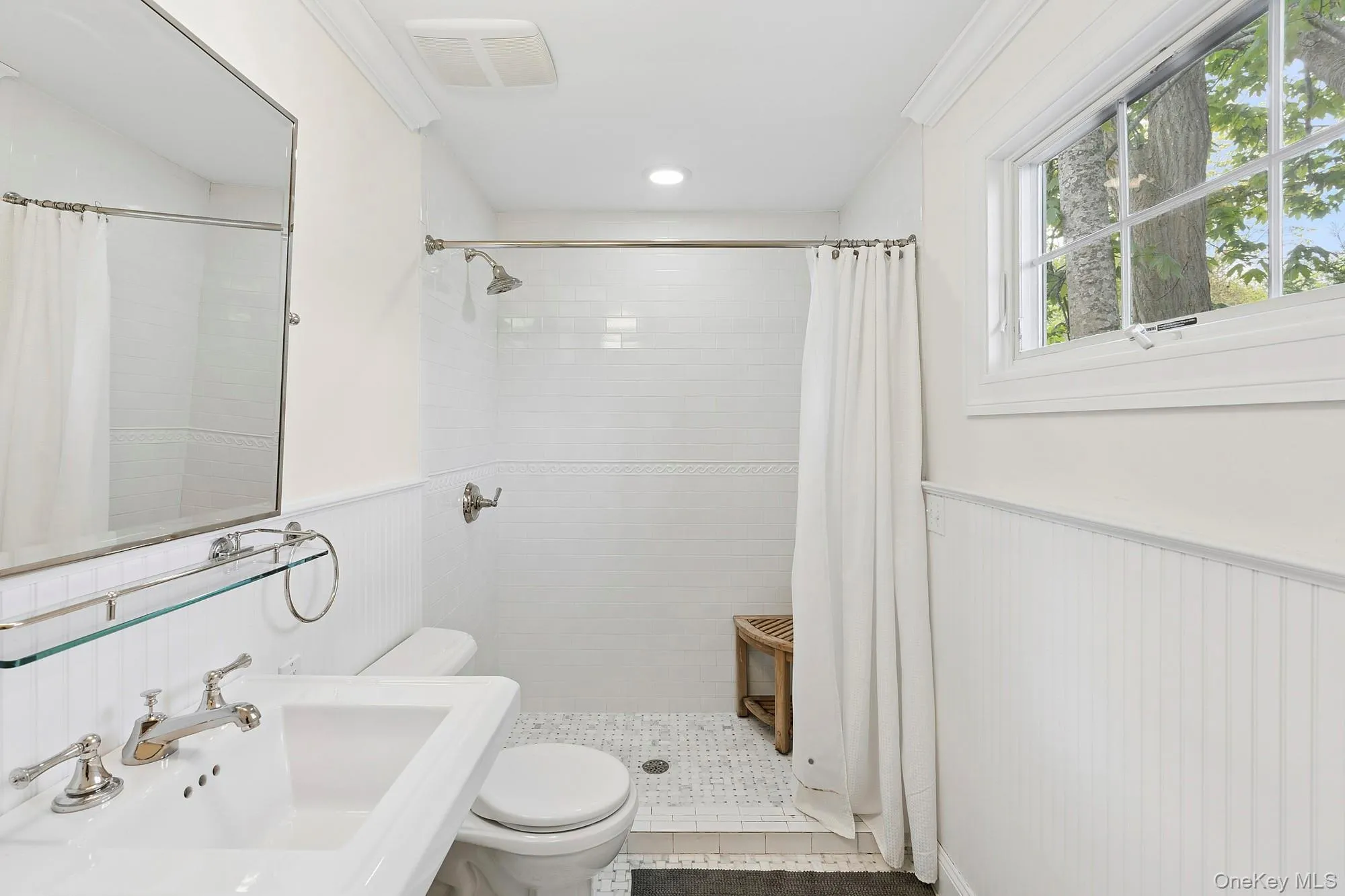24 Baycrest Avenue, Southampton, NY, 3 Bedrooms Bedrooms, 6 Rooms Rooms,1 BathroomBathrooms,Residential,For Rent,Baycrest,0,1002075 24 Baycrest Avenue, Southampton, NY, 3 Bedrooms Bedrooms, 6 Rooms Rooms,1 BathroomBathrooms,Residential,For Rent,Baycrest,0,1002075