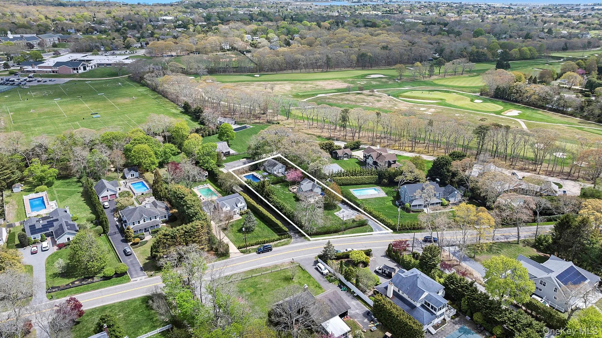 24 Baycrest Avenue, Southampton, NY, 3 Bedrooms Bedrooms, 6 Rooms Rooms,1 BathroomBathrooms,Residential,For Rent,Baycrest,0,1002075 24 Baycrest Avenue, Southampton, NY, 3 Bedrooms Bedrooms, 6 Rooms Rooms,1 BathroomBathrooms,Residential,For Rent,Baycrest,0,1002075