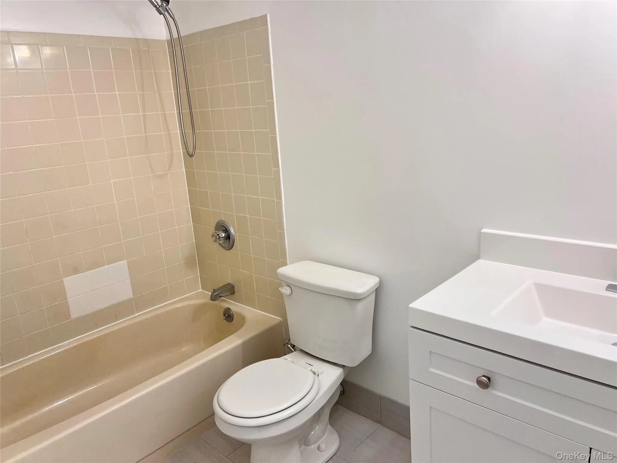 29-04 204th Street, New York, NY, 1 Bedroom Bedrooms, 4 Rooms Rooms,1 BathroomBathrooms,Residential Lease,For Rent,204th,0,1002080 29-04 204th Street, New York, NY, 1 Bedroom Bedrooms, 4 Rooms Rooms,1 BathroomBathrooms,Residential Lease,For Rent,204th,0,1002080