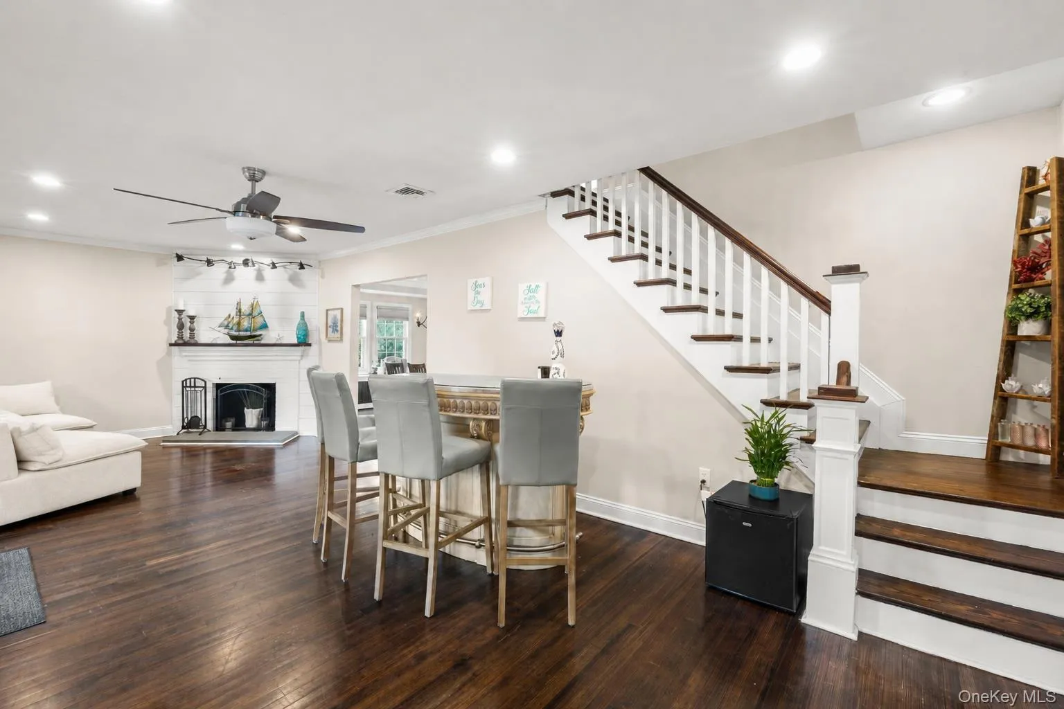 104 Elm Street, Islip, NY, 4 Bedrooms Bedrooms, 8 Rooms Rooms,1 BathroomBathrooms,Residential,For Rent,Elm,0,1002081 104 Elm Street, Islip, NY, 4 Bedrooms Bedrooms, 8 Rooms Rooms,1 BathroomBathrooms,Residential,For Rent,Elm,0,1002081