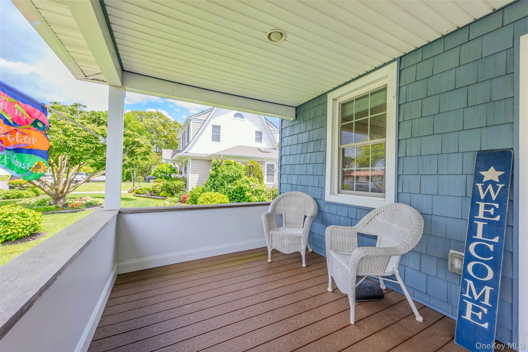 When the weekend calls for ocean air, the answer is 5 minutes to the ferry dock on River Road. When the weekend calls for ocean air, the answer is 5 minutes to the ferry dock on River Road.