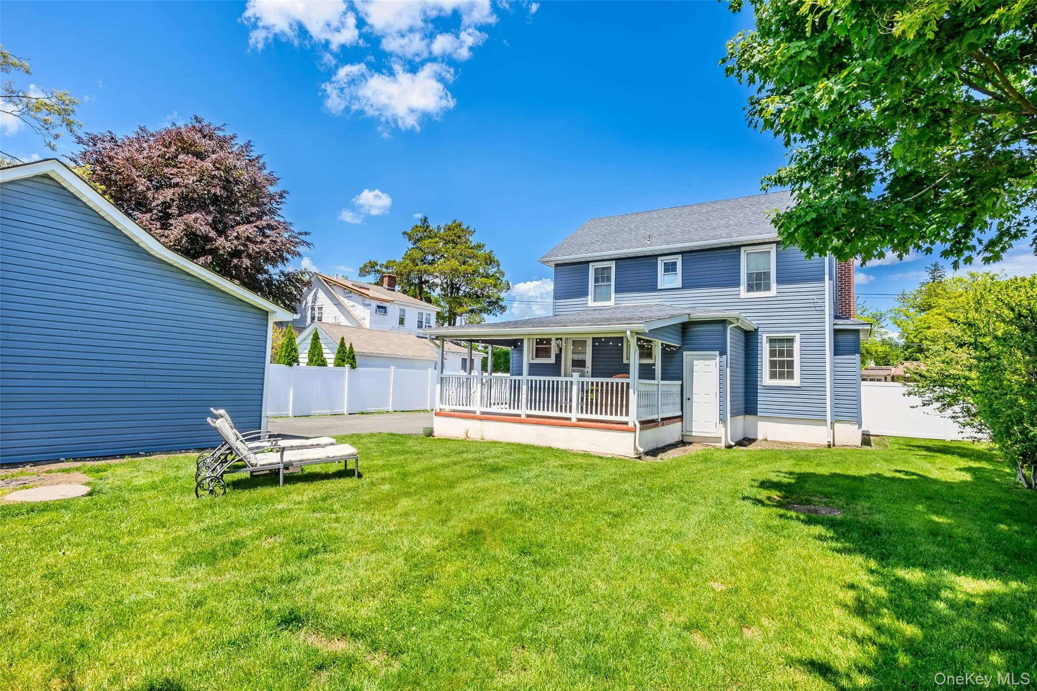 Wood floors. Quartz counters. Central air. And Cafe Joelle around the corner. This is what "move-in ready" actually looks like in Sayville. Wood floors. Quartz counters. Central air. And Cafe Joelle around the corner. This is what "move-in ready" actually looks like in Sayville.