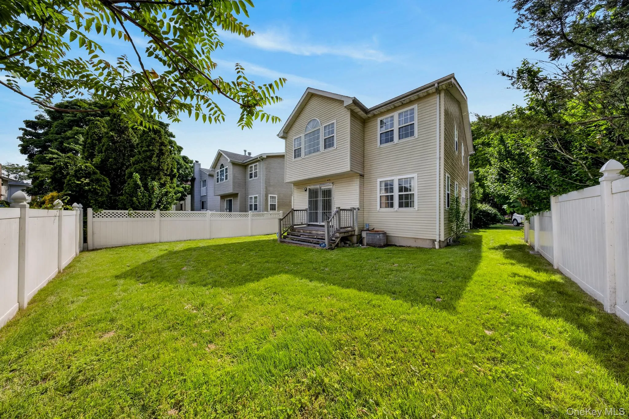 82B Inwood Road, North Hempstead, NY, 4 Bedrooms Bedrooms, 8 Rooms Rooms,2 BathroomsBathrooms,Residential,For Rent,Inwood,0,1002085 82B Inwood Road, North Hempstead, NY, 4 Bedrooms Bedrooms, 8 Rooms Rooms,2 BathroomsBathrooms,Residential,For Rent,Inwood,0,1002085