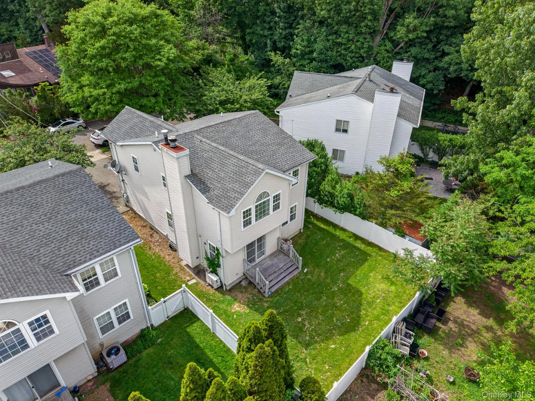 82B Inwood Road, North Hempstead, NY, 4 Bedrooms Bedrooms, 8 Rooms Rooms,2 BathroomsBathrooms,Residential,For Rent,Inwood,0,1002085 82B Inwood Road, North Hempstead, NY, 4 Bedrooms Bedrooms, 8 Rooms Rooms,2 BathroomsBathrooms,Residential,For Rent,Inwood,0,1002085