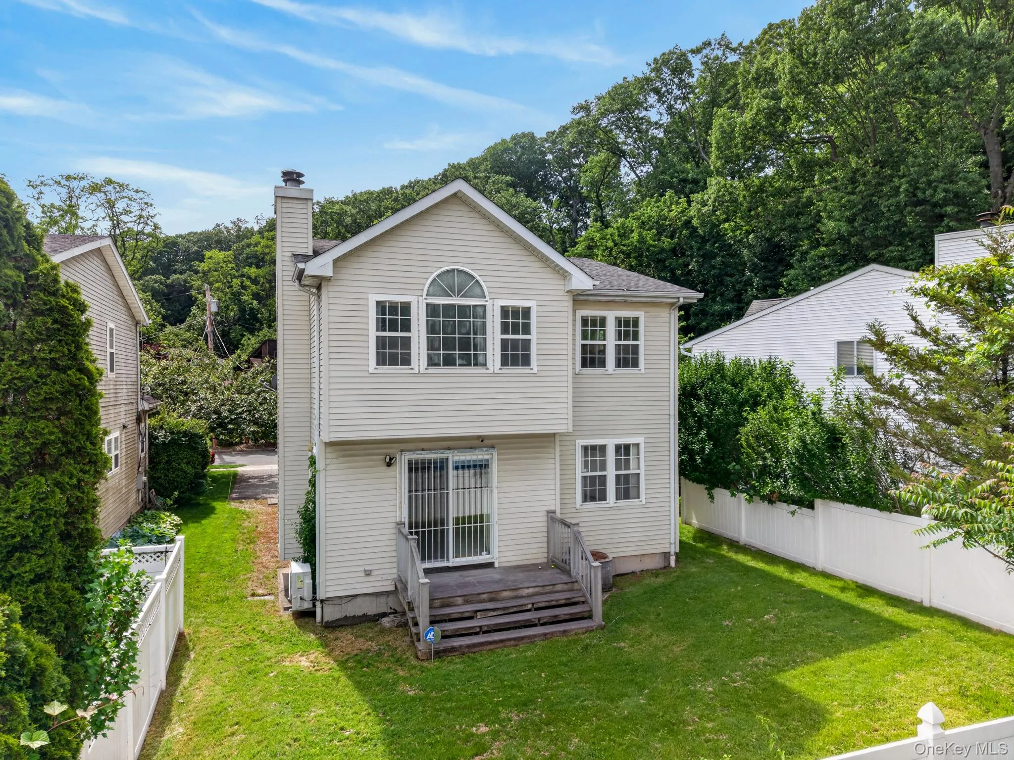 82B Inwood Road, North Hempstead, NY, 4 Bedrooms Bedrooms, 8 Rooms Rooms,2 BathroomsBathrooms,Residential,For Rent,Inwood,0,1002085 82B Inwood Road, North Hempstead, NY, 4 Bedrooms Bedrooms, 8 Rooms Rooms,2 BathroomsBathrooms,Residential,For Rent,Inwood,0,1002085