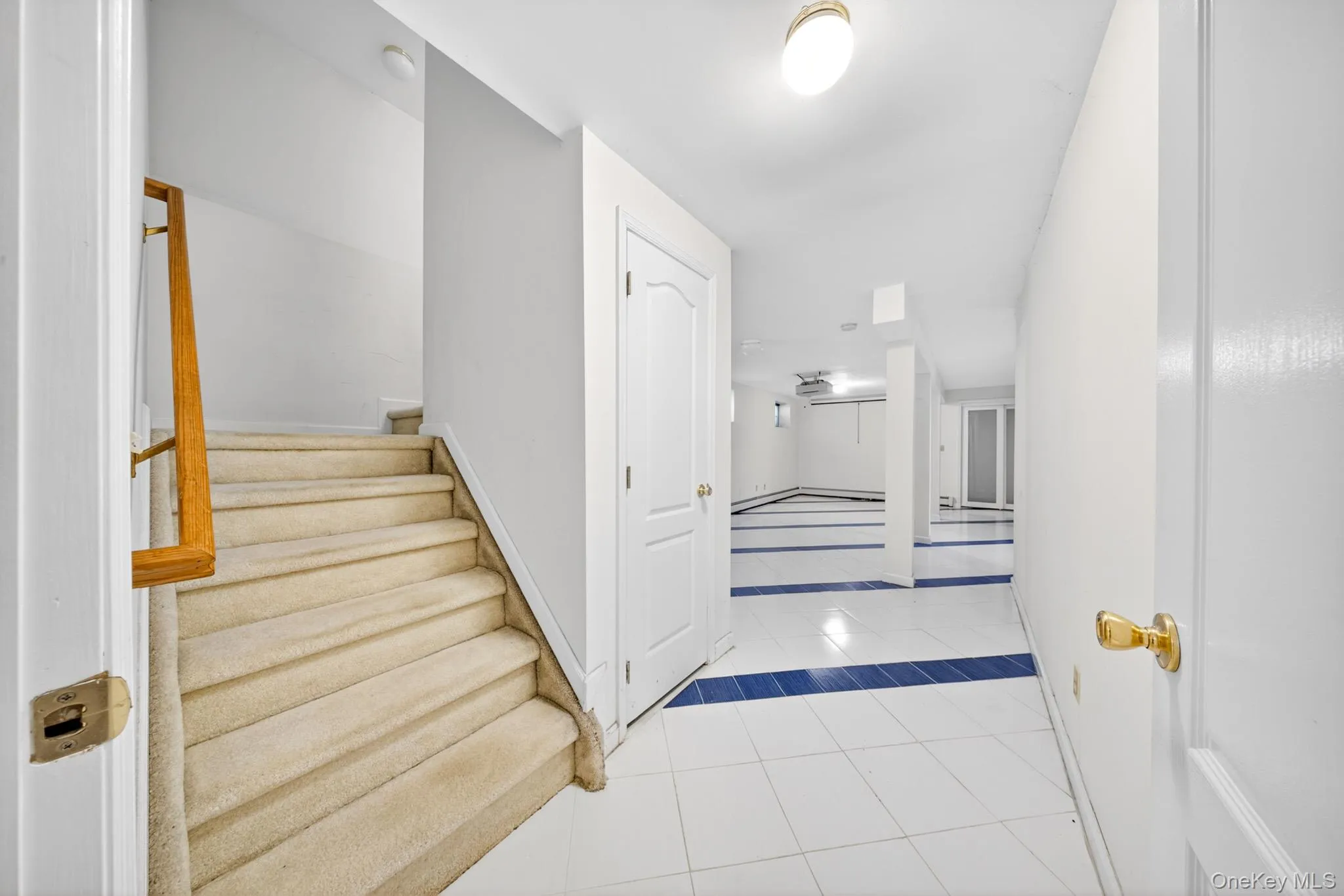 82B Inwood Road, North Hempstead, NY, 4 Bedrooms Bedrooms, 8 Rooms Rooms,2 BathroomsBathrooms,Residential,For Rent,Inwood,0,1002085 82B Inwood Road, North Hempstead, NY, 4 Bedrooms Bedrooms, 8 Rooms Rooms,2 BathroomsBathrooms,Residential,For Rent,Inwood,0,1002085