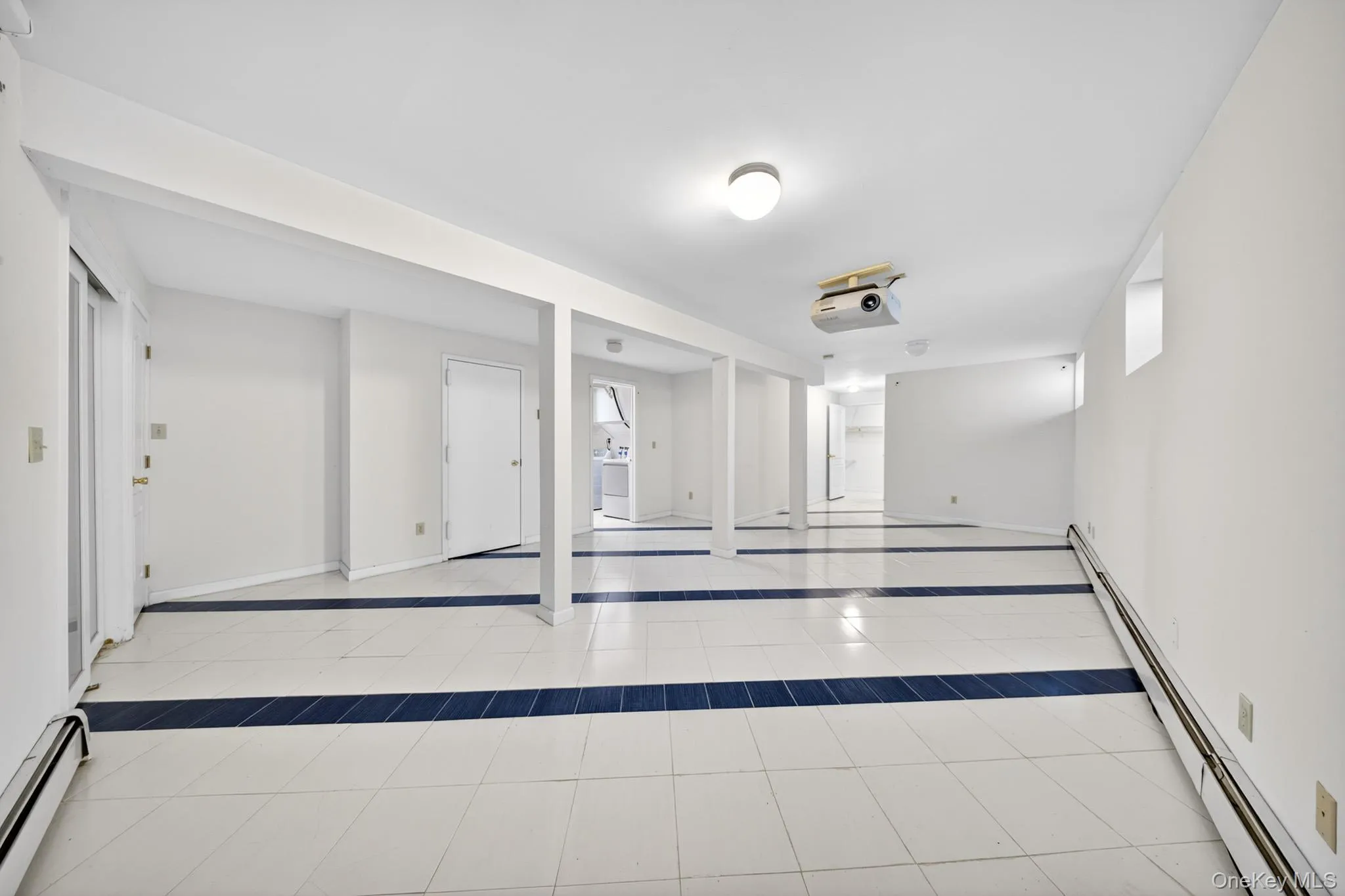 82B Inwood Road, North Hempstead, NY, 4 Bedrooms Bedrooms, 8 Rooms Rooms,2 BathroomsBathrooms,Residential,For Rent,Inwood,0,1002085 82B Inwood Road, North Hempstead, NY, 4 Bedrooms Bedrooms, 8 Rooms Rooms,2 BathroomsBathrooms,Residential,For Rent,Inwood,0,1002085