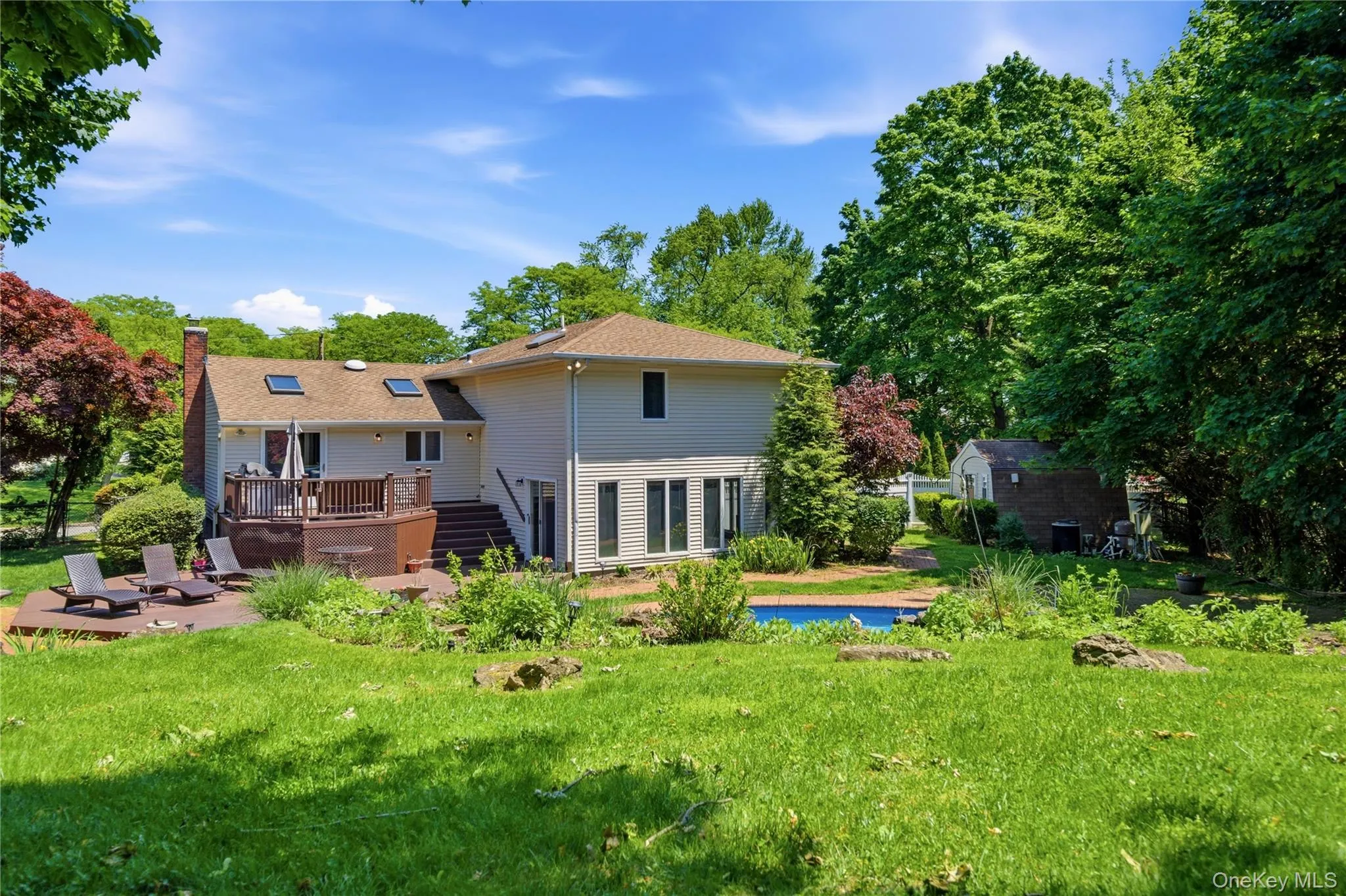 6 Paula Street, Huntington, NY, 5 Bedrooms Bedrooms, 10 Rooms Rooms,3 BathroomsBathrooms,Residential,For Rent,Paula,0,1002093 6 Paula Street, Huntington, NY, 5 Bedrooms Bedrooms, 10 Rooms Rooms,3 BathroomsBathrooms,Residential,For Rent,Paula,0,1002093