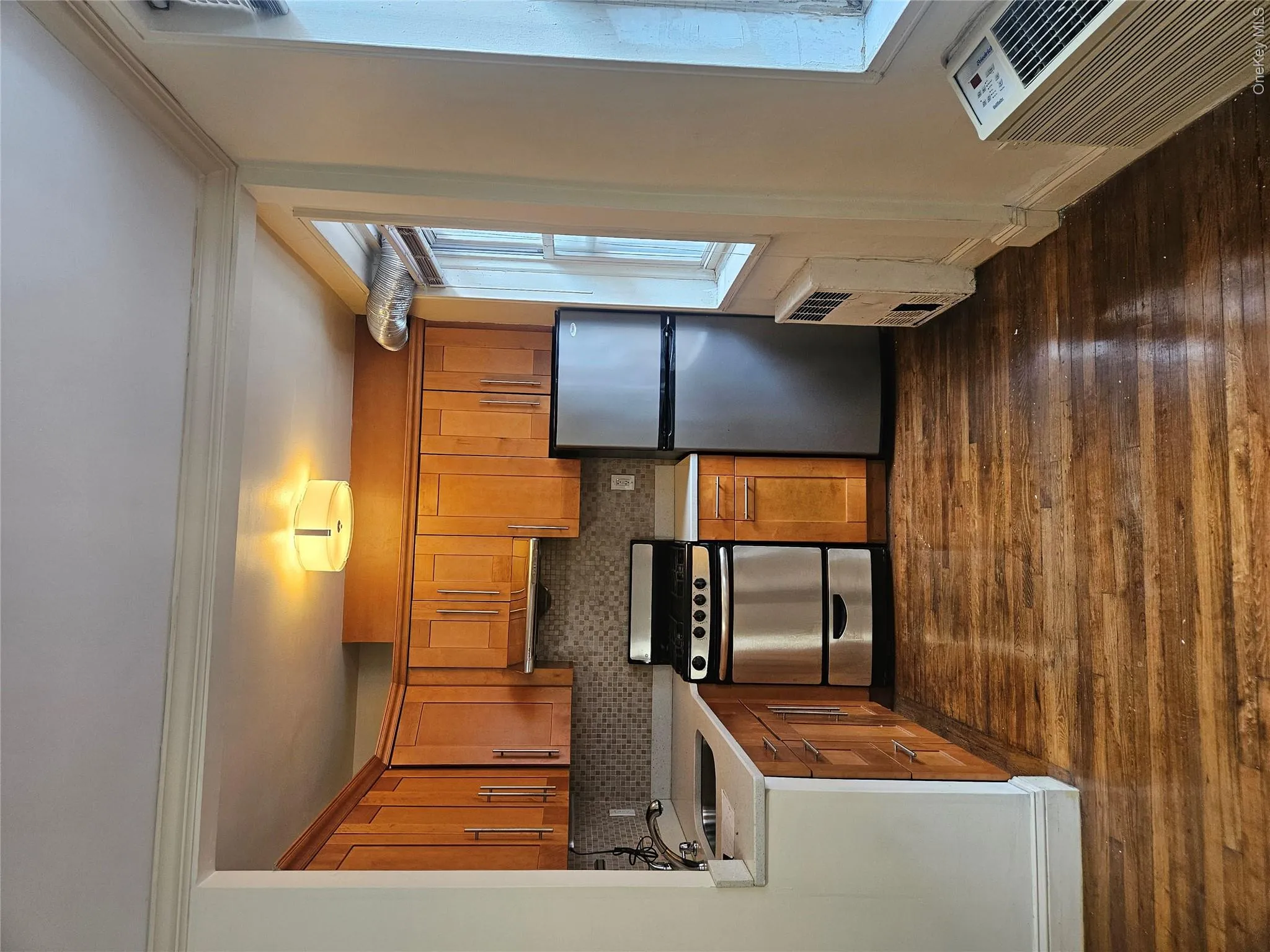 140 35 Beech Ave, New York, NY, 1 Room Rooms,1 BathroomBathrooms,Residential,For Rent,Beech Ave,0,1002094 140 35 Beech Ave, New York, NY, 1 Room Rooms,1 BathroomBathrooms,Residential,For Rent,Beech Ave,0,1002094