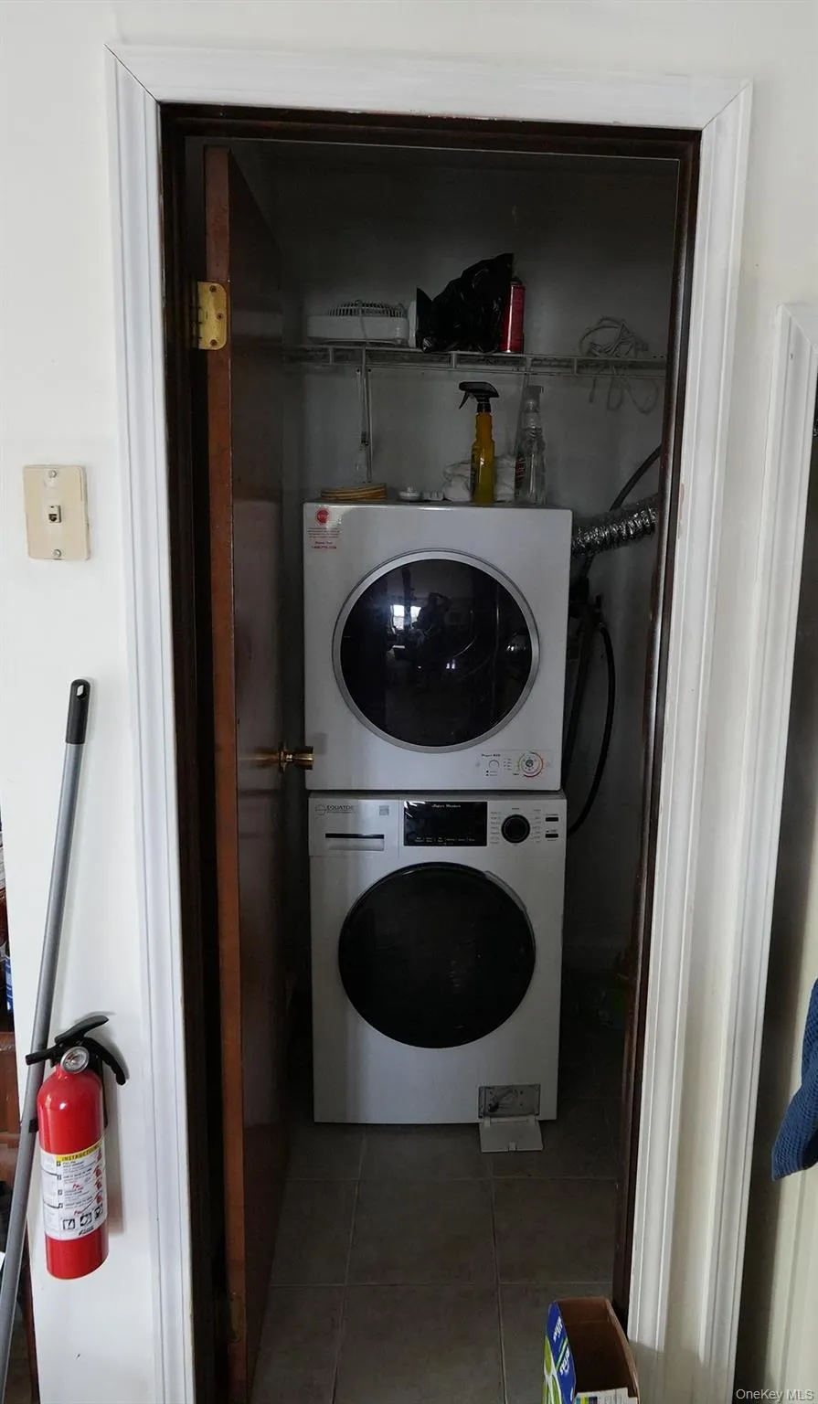 180 Winston Drive, Thompson, NY, 2 Bedrooms Bedrooms, 5 Rooms Rooms,1 BathroomBathrooms,Residential Lease,For Rent,Winston,0,1002095 180 Winston Drive, Thompson, NY, 2 Bedrooms Bedrooms, 5 Rooms Rooms,1 BathroomBathrooms,Residential Lease,For Rent,Winston,0,1002095
