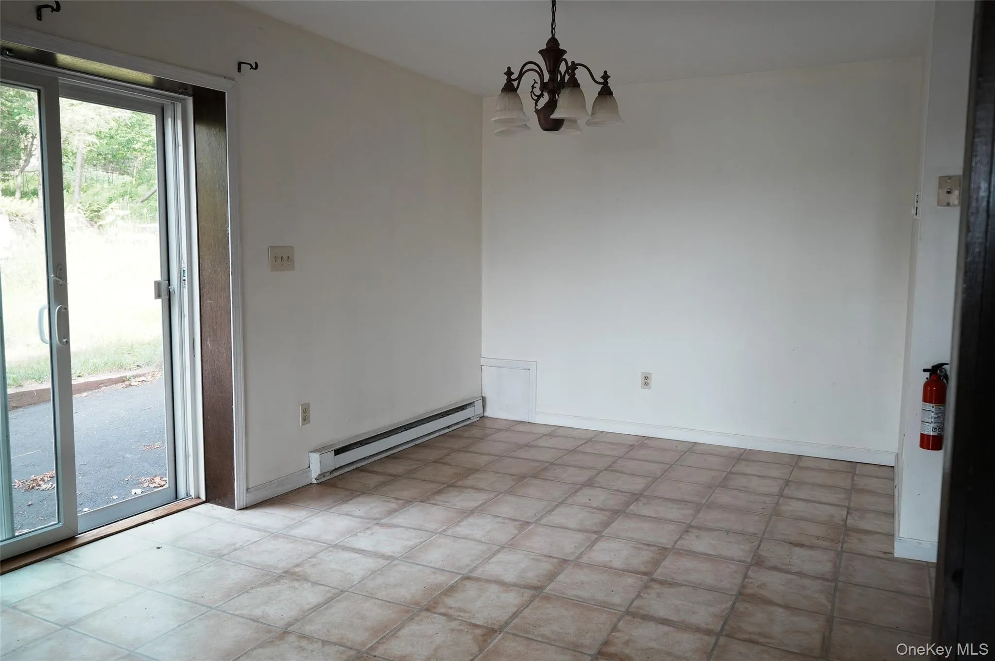 180 Winston Drive, Thompson, NY, 2 Bedrooms Bedrooms, 5 Rooms Rooms,1 BathroomBathrooms,Residential Lease,For Rent,Winston,0,1002095 180 Winston Drive, Thompson, NY, 2 Bedrooms Bedrooms, 5 Rooms Rooms,1 BathroomBathrooms,Residential Lease,For Rent,Winston,0,1002095