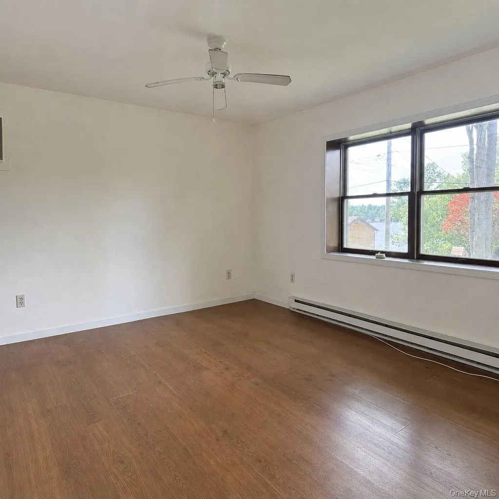 180 Winston Drive, Thompson, NY, 2 Bedrooms Bedrooms, 5 Rooms Rooms,1 BathroomBathrooms,Residential Lease,For Rent,Winston,0,1002095 180 Winston Drive, Thompson, NY, 2 Bedrooms Bedrooms, 5 Rooms Rooms,1 BathroomBathrooms,Residential Lease,For Rent,Winston,0,1002095