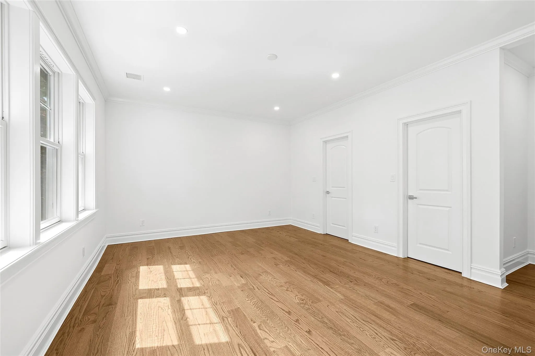 159 Lincoln Street, Hempstead, NY, 4 Bedrooms Bedrooms, 9 Rooms Rooms,5 BathroomsBathrooms,Residential,For Rent,Lincoln,0,1002096 159 Lincoln Street, Hempstead, NY, 4 Bedrooms Bedrooms, 9 Rooms Rooms,5 BathroomsBathrooms,Residential,For Rent,Lincoln,0,1002096