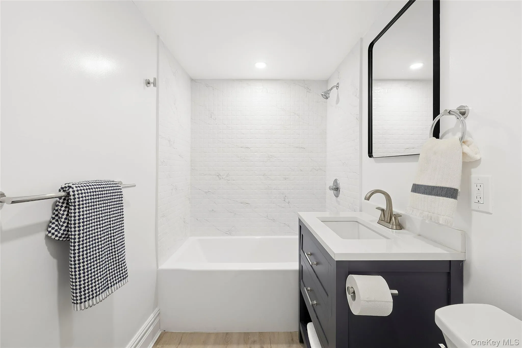 159 Lincoln Street, Hempstead, NY, 4 Bedrooms Bedrooms, 9 Rooms Rooms,5 BathroomsBathrooms,Residential,For Rent,Lincoln,0,1002096 159 Lincoln Street, Hempstead, NY, 4 Bedrooms Bedrooms, 9 Rooms Rooms,5 BathroomsBathrooms,Residential,For Rent,Lincoln,0,1002096