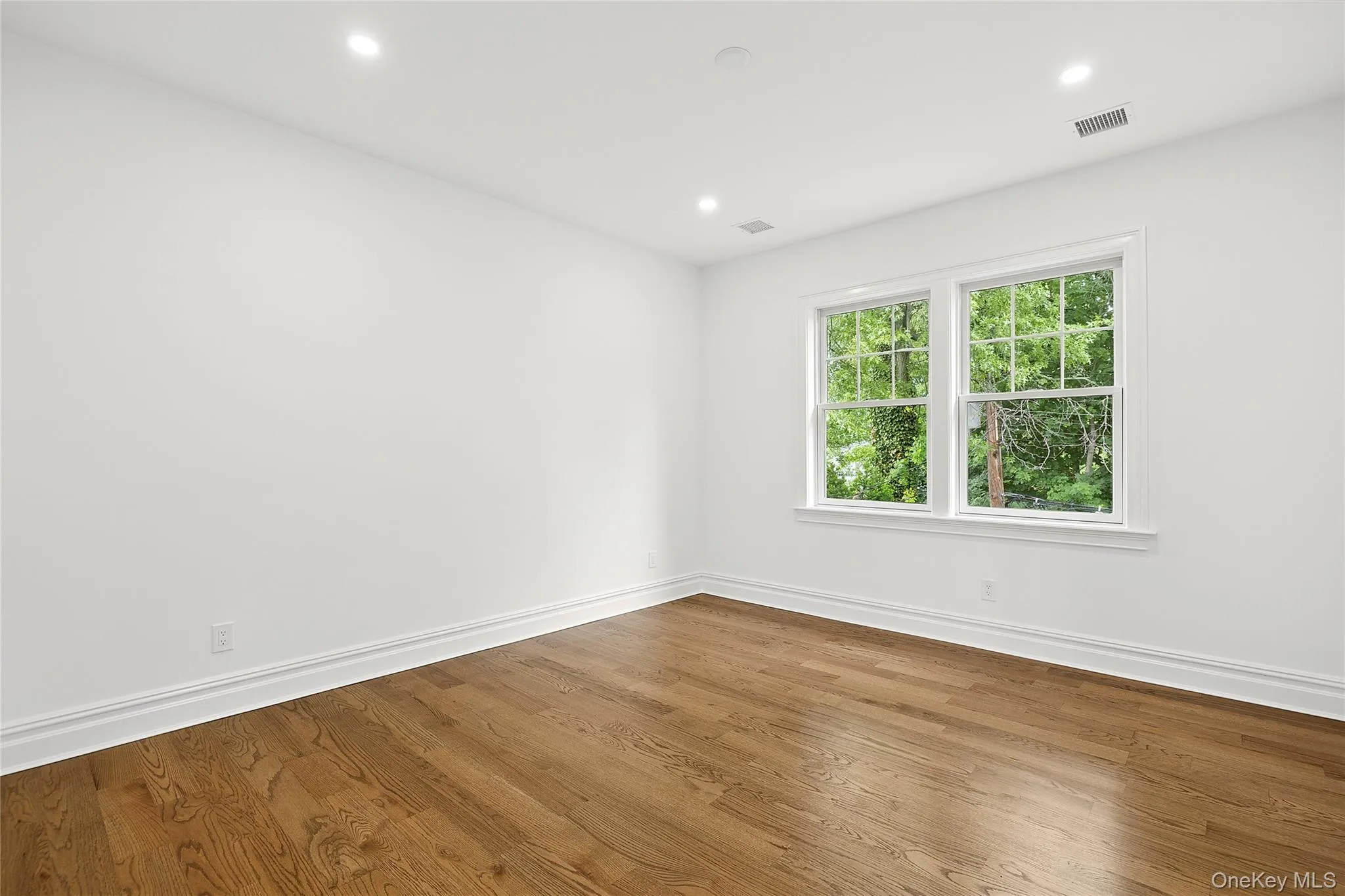 159 Lincoln Street, Hempstead, NY, 4 Bedrooms Bedrooms, 9 Rooms Rooms,5 BathroomsBathrooms,Residential,For Rent,Lincoln,0,1002096 159 Lincoln Street, Hempstead, NY, 4 Bedrooms Bedrooms, 9 Rooms Rooms,5 BathroomsBathrooms,Residential,For Rent,Lincoln,0,1002096