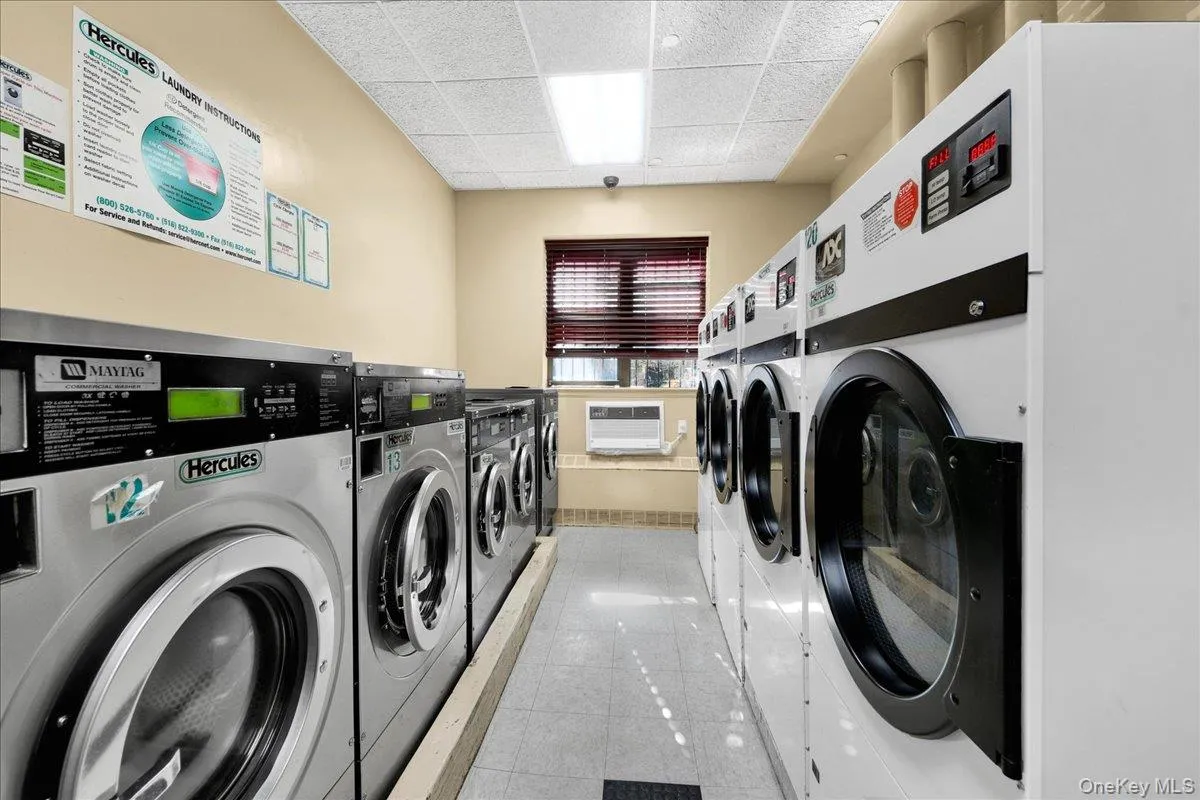 1275 Grant Avenue, New York, NY, 1 Bedroom Bedrooms, 4 Rooms Rooms,1 BathroomBathrooms,Residential Sale,For Rent,Grant,0,1002098 1275 Grant Avenue, New York, NY, 1 Bedroom Bedrooms, 4 Rooms Rooms,1 BathroomBathrooms,Residential Sale,For Rent,Grant,0,1002098