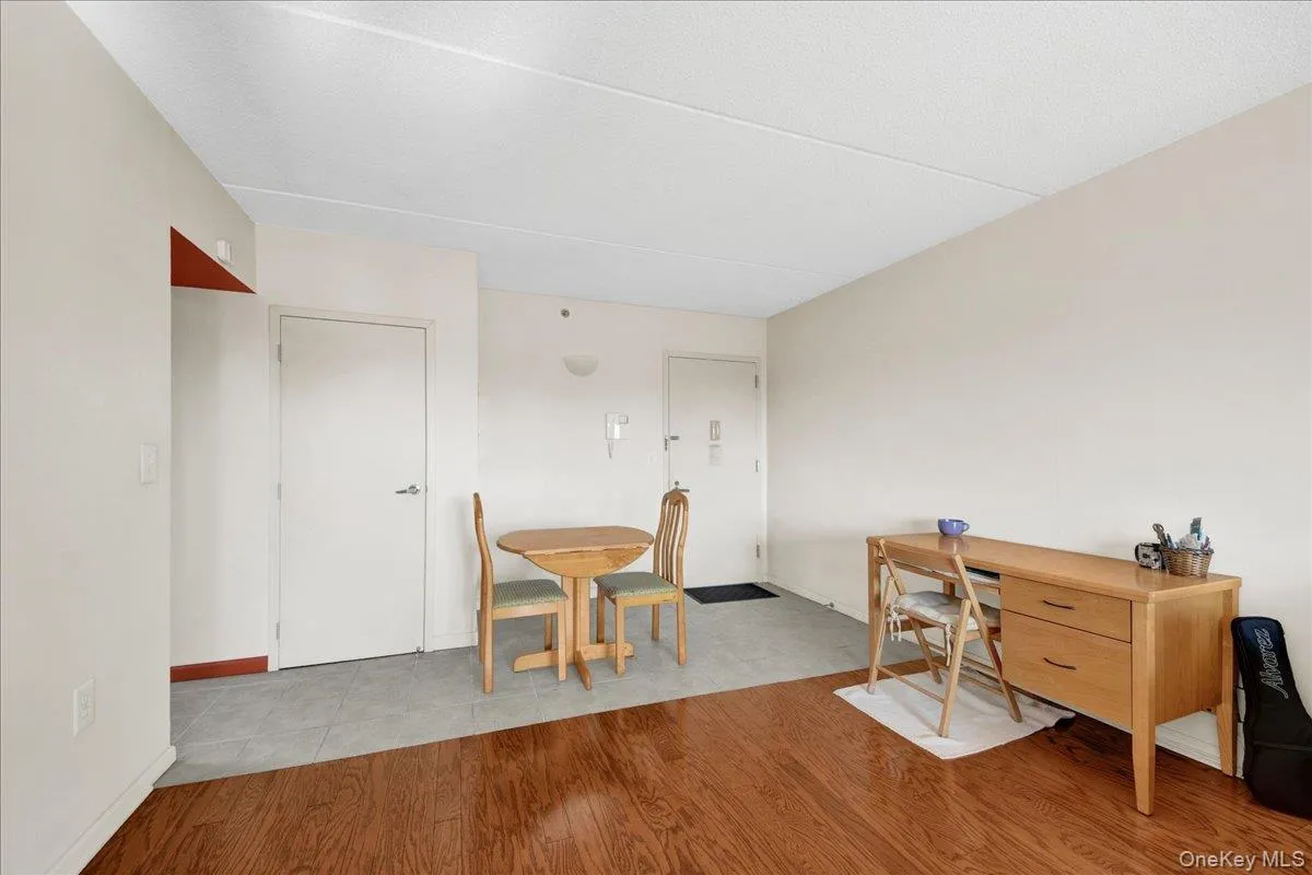 1275 Grant Avenue, New York, NY, 1 Bedroom Bedrooms, 4 Rooms Rooms,1 BathroomBathrooms,Residential Sale,For Rent,Grant,0,1002098 1275 Grant Avenue, New York, NY, 1 Bedroom Bedrooms, 4 Rooms Rooms,1 BathroomBathrooms,Residential Sale,For Rent,Grant,0,1002098