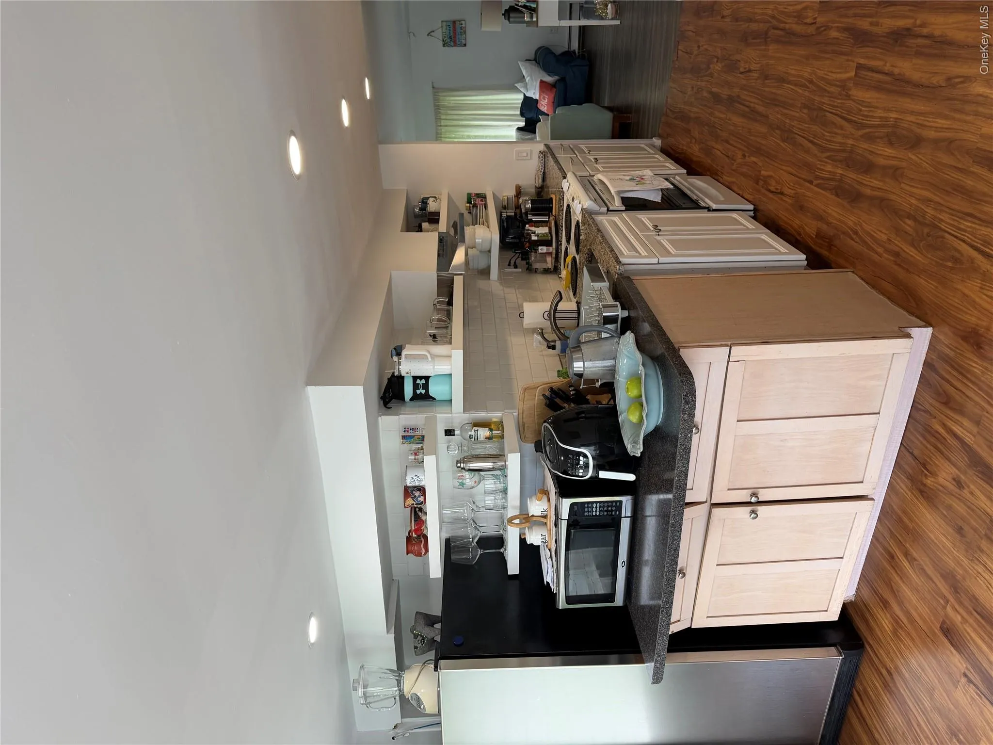 248 County Rd 39, Southampton, NY, 5 Bedrooms Bedrooms, 8 Rooms Rooms,2 BathroomsBathrooms,Residential,For Rent,County Rd 39,0,1002100 248 County Rd 39, Southampton, NY, 5 Bedrooms Bedrooms, 8 Rooms Rooms,2 BathroomsBathrooms,Residential,For Rent,County Rd 39,0,1002100