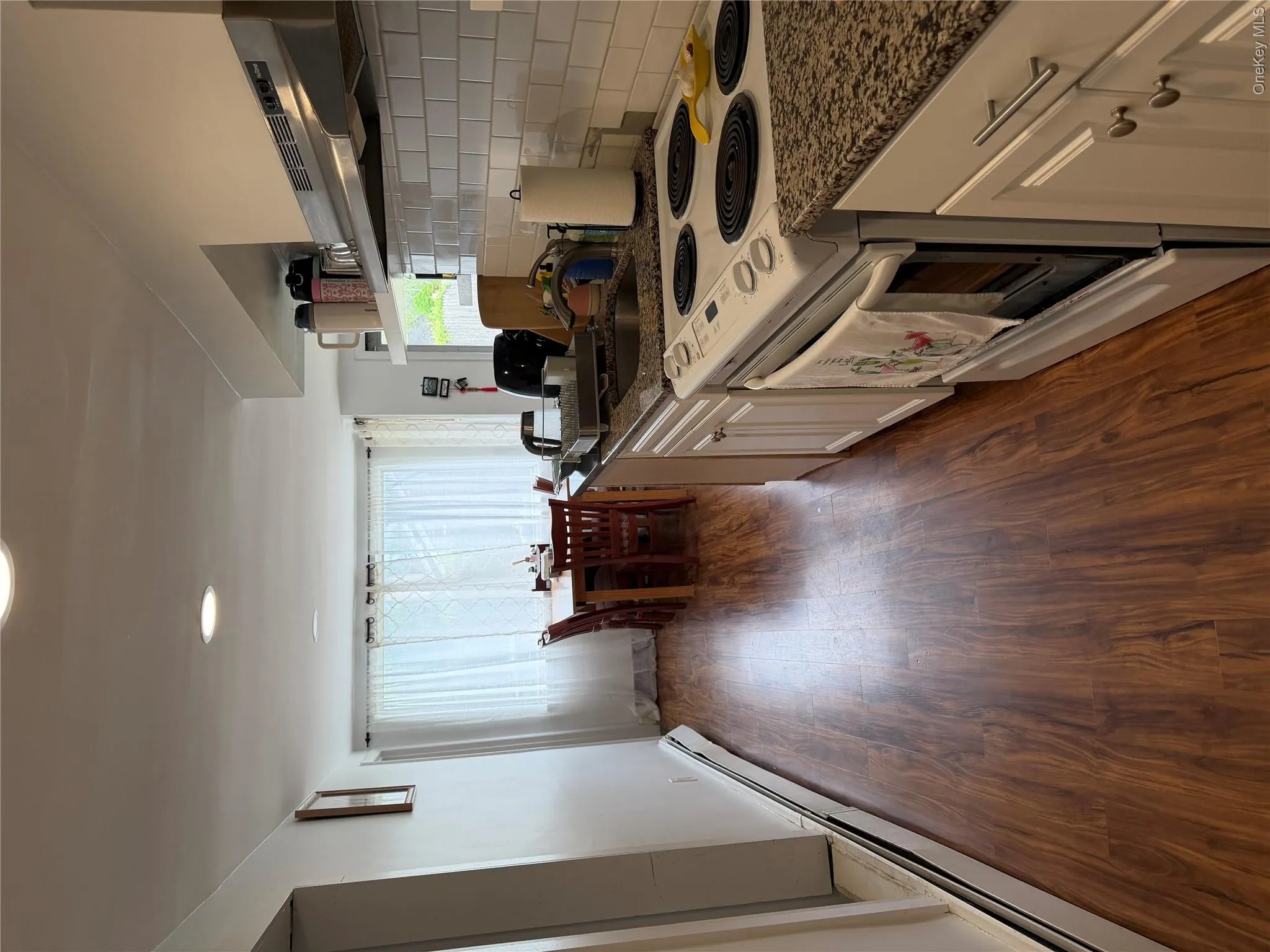 248 County Rd 39, Southampton, NY, 5 Bedrooms Bedrooms, 8 Rooms Rooms,2 BathroomsBathrooms,Residential,For Rent,County Rd 39,0,1002100 248 County Rd 39, Southampton, NY, 5 Bedrooms Bedrooms, 8 Rooms Rooms,2 BathroomsBathrooms,Residential,For Rent,County Rd 39,0,1002100