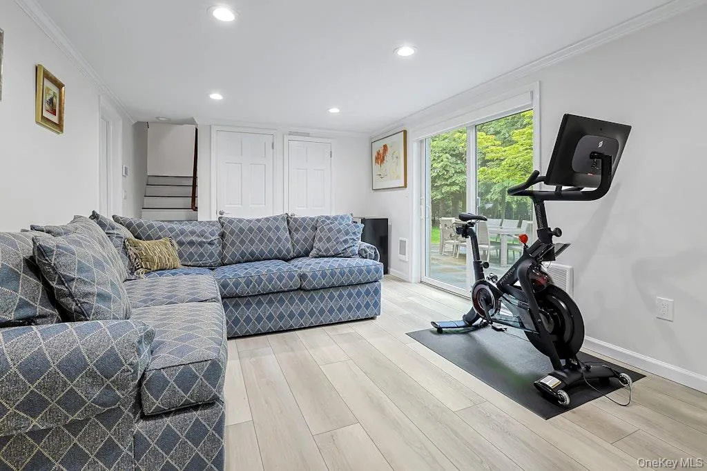 305 Stratton Road, New Rochelle, NY, 4 Bedrooms Bedrooms, 8 Rooms Rooms,3 BathroomsBathrooms,Residential,For Rent,Stratton,0,1002115 305 Stratton Road, New Rochelle, NY, 4 Bedrooms Bedrooms, 8 Rooms Rooms,3 BathroomsBathrooms,Residential,For Rent,Stratton,0,1002115