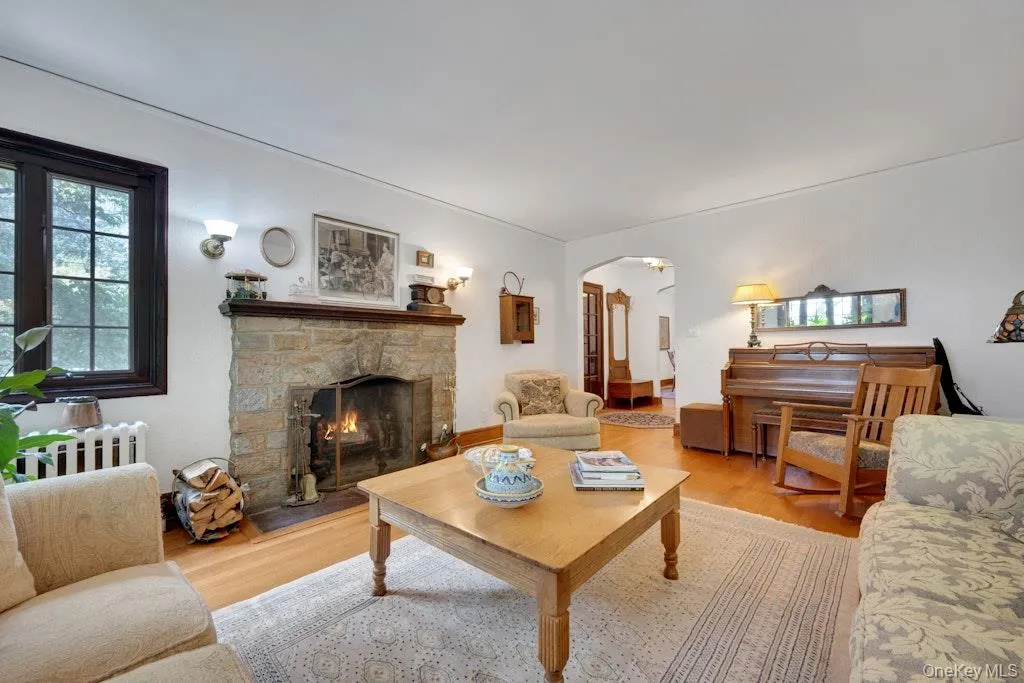 39 Dante Street, Mamaroneck, NY, 3 Bedrooms Bedrooms, 9 Rooms Rooms,2 BathroomsBathrooms,Residential,For Rent,Dante,0,1002116 39 Dante Street, Mamaroneck, NY, 3 Bedrooms Bedrooms, 9 Rooms Rooms,2 BathroomsBathrooms,Residential,For Rent,Dante,0,1002116