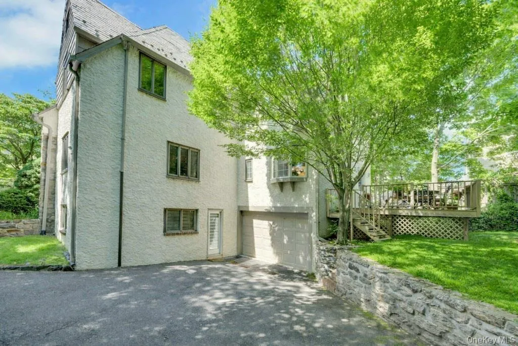 39 Dante Street, Mamaroneck, NY, 3 Bedrooms Bedrooms, 9 Rooms Rooms,2 BathroomsBathrooms,Residential,For Rent,Dante,0,1002116 39 Dante Street, Mamaroneck, NY, 3 Bedrooms Bedrooms, 9 Rooms Rooms,2 BathroomsBathrooms,Residential,For Rent,Dante,0,1002116