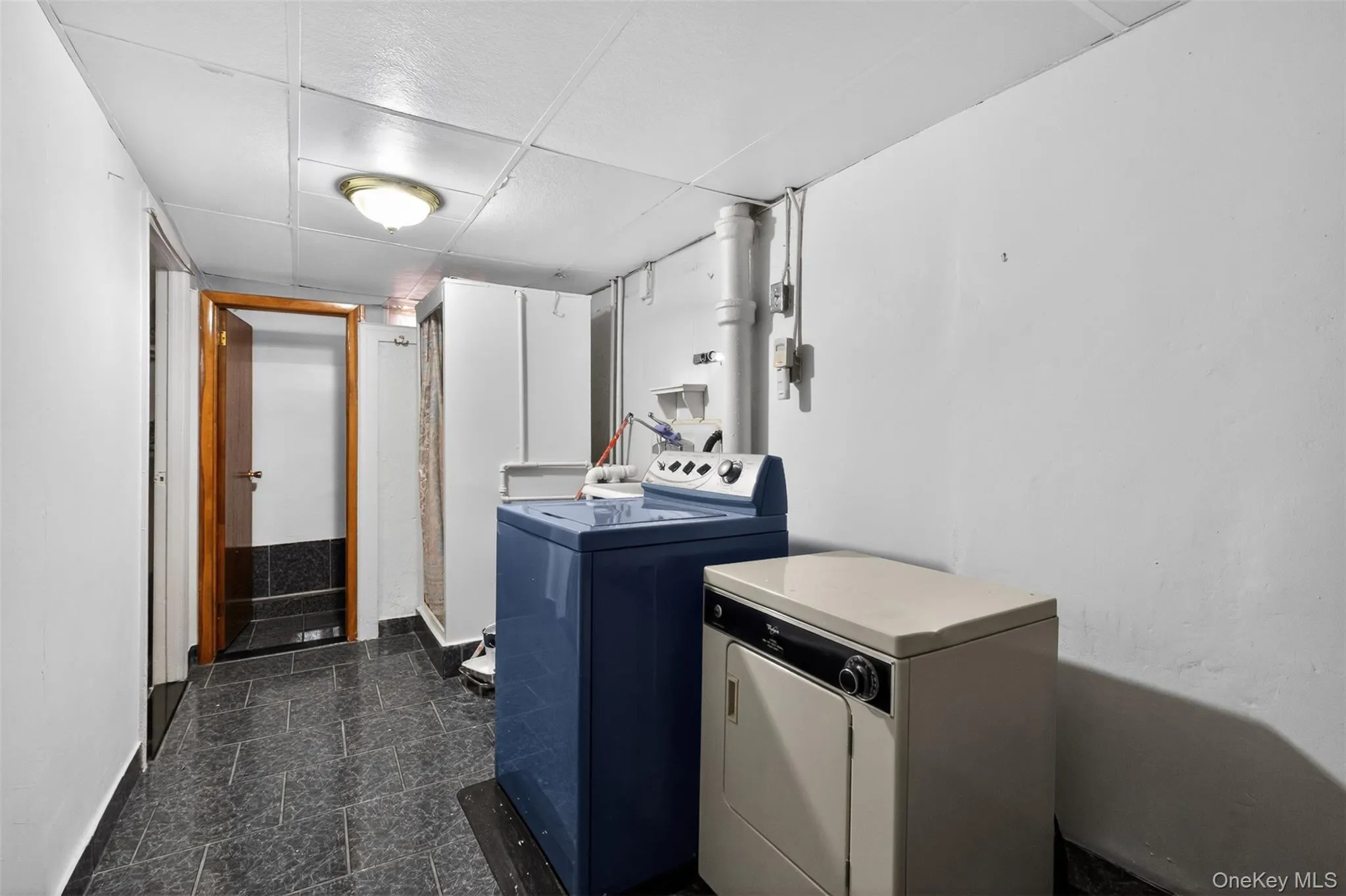 34-39 75th Street, New York, NY, 4 Bedrooms Bedrooms, 7 Rooms Rooms,2 BathroomsBathrooms,Residential Lease,For Rent,75th,0,1002119 34-39 75th Street, New York, NY, 4 Bedrooms Bedrooms, 7 Rooms Rooms,2 BathroomsBathrooms,Residential Lease,For Rent,75th,0,1002119