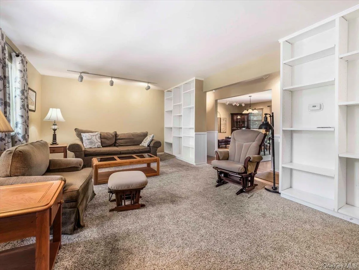 80 Bon Aire Circle, Ramapo, NY, 2 Bedrooms Bedrooms, 7 Rooms Rooms,2 BathroomsBathrooms,Residential,For Rent,Bon Aire,0,1002131 80 Bon Aire Circle, Ramapo, NY, 2 Bedrooms Bedrooms, 7 Rooms Rooms,2 BathroomsBathrooms,Residential,For Rent,Bon Aire,0,1002131
