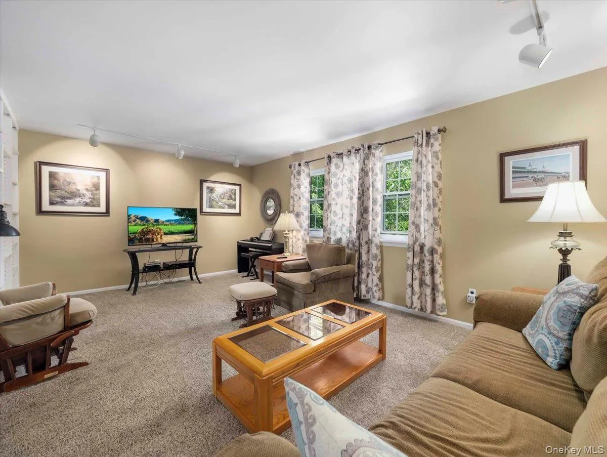 80 Bon Aire Circle, Ramapo, NY, 2 Bedrooms Bedrooms, 7 Rooms Rooms,2 BathroomsBathrooms,Residential,For Rent,Bon Aire,0,1002131 80 Bon Aire Circle, Ramapo, NY, 2 Bedrooms Bedrooms, 7 Rooms Rooms,2 BathroomsBathrooms,Residential,For Rent,Bon Aire,0,1002131