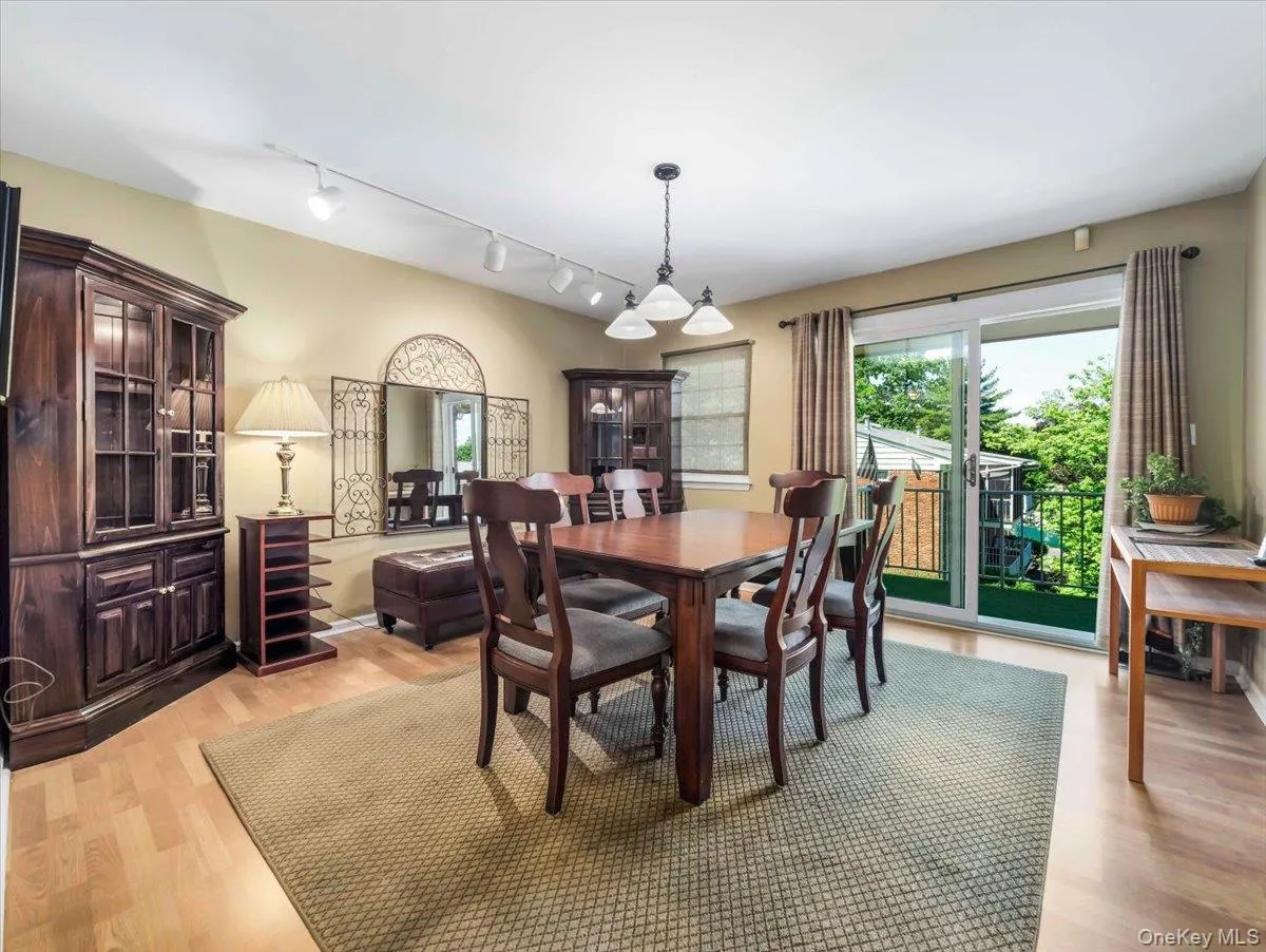 80 Bon Aire Circle, Ramapo, NY, 2 Bedrooms Bedrooms, 7 Rooms Rooms,2 BathroomsBathrooms,Residential,For Rent,Bon Aire,0,1002131 80 Bon Aire Circle, Ramapo, NY, 2 Bedrooms Bedrooms, 7 Rooms Rooms,2 BathroomsBathrooms,Residential,For Rent,Bon Aire,0,1002131