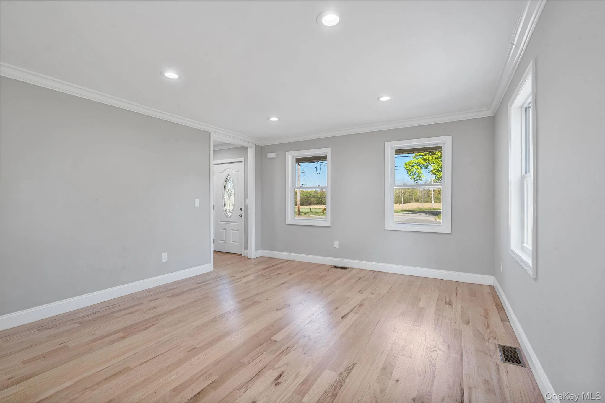 7600 Main Road, Southold, NY, 3 Bedrooms Bedrooms, 5 Rooms Rooms,2 BathroomsBathrooms,Residential Lease,For Rent,Main,0,1002145 7600 Main Road, Southold, NY, 3 Bedrooms Bedrooms, 5 Rooms Rooms,2 BathroomsBathrooms,Residential Lease,For Rent,Main,0,1002145
