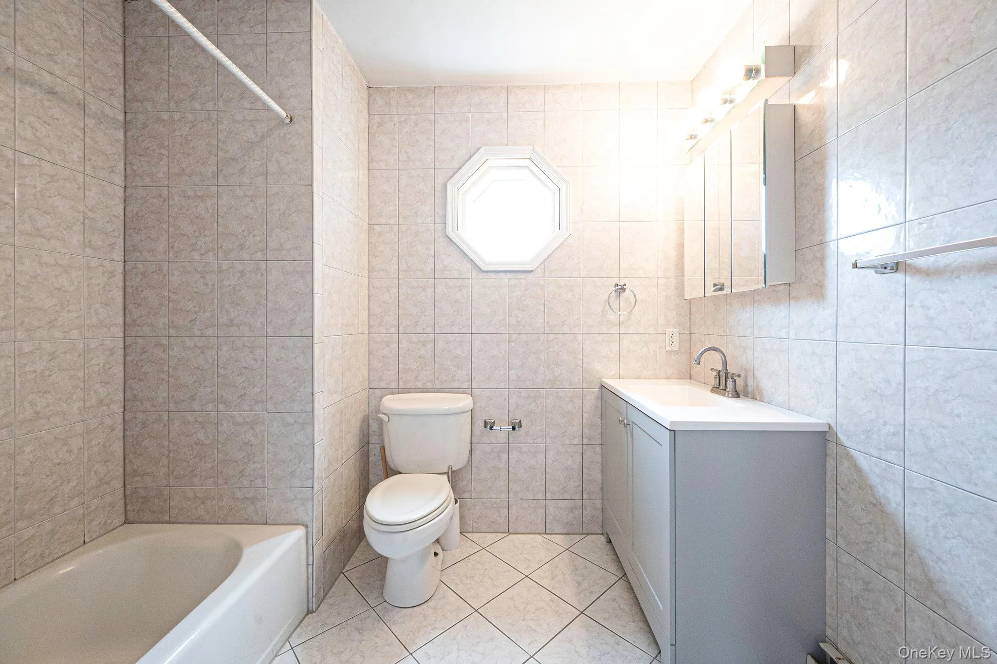 11 Windsor Street, Islip, NY, 4 Bedrooms Bedrooms, 8 Rooms Rooms,2 BathroomsBathrooms,Residential,For Rent,Windsor,0,1002148 11 Windsor Street, Islip, NY, 4 Bedrooms Bedrooms, 8 Rooms Rooms,2 BathroomsBathrooms,Residential,For Rent,Windsor,0,1002148