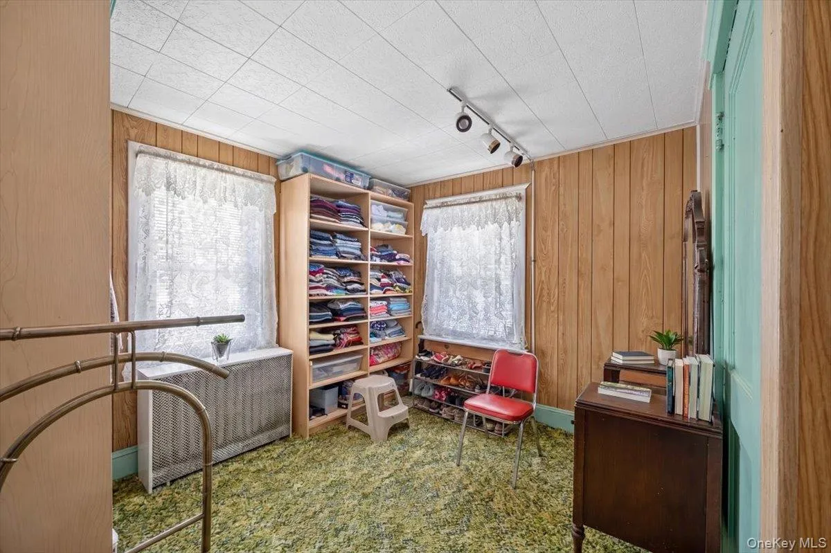 77 Irving Place, New Rochelle, NY, 4 Bedrooms Bedrooms, 7 Rooms Rooms,1 BathroomBathrooms,Residential,For Rent,Irving,0,1002149 77 Irving Place, New Rochelle, NY, 4 Bedrooms Bedrooms, 7 Rooms Rooms,1 BathroomBathrooms,Residential,For Rent,Irving,0,1002149