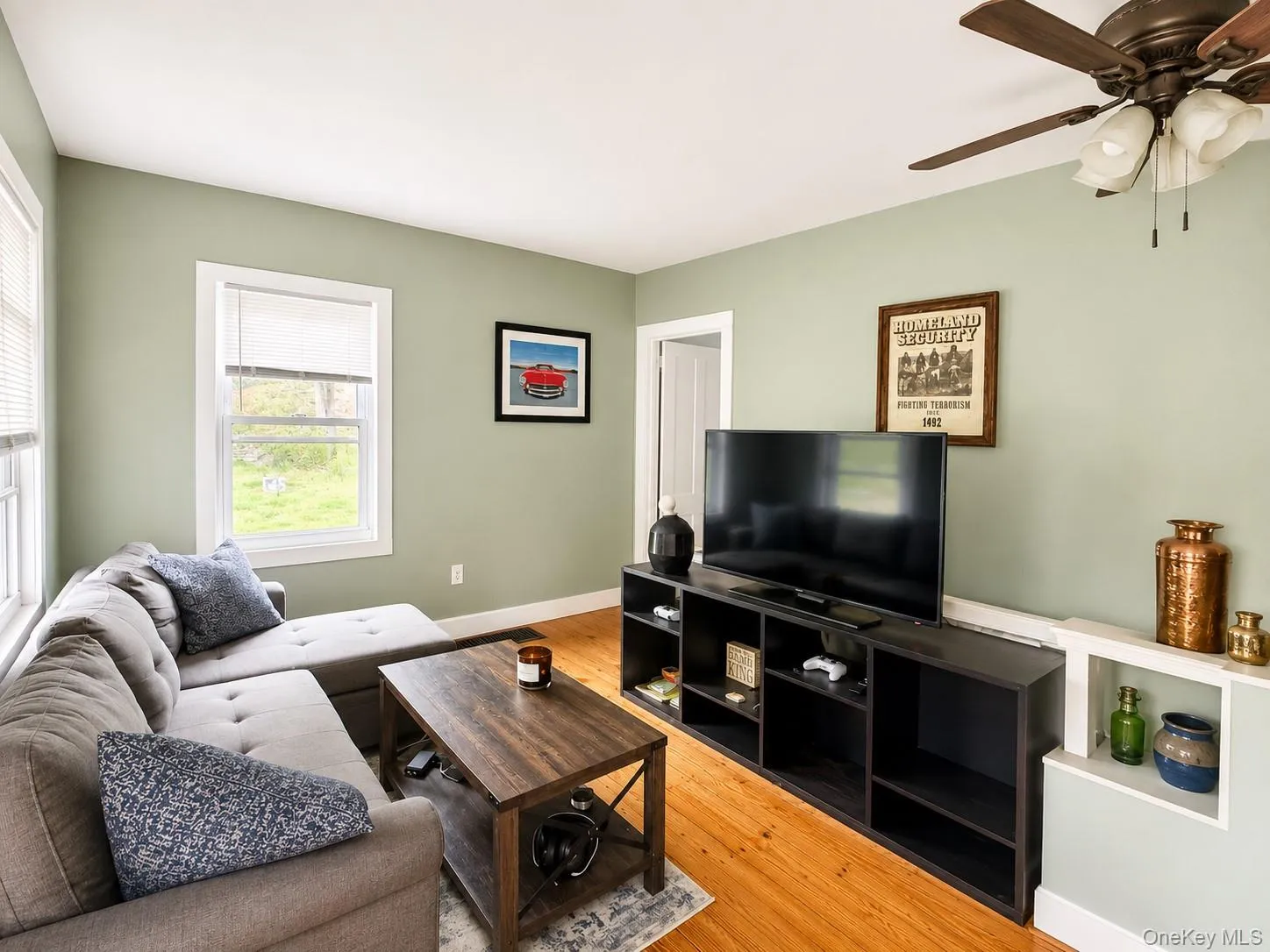 16 Poplar Street, Warwick (town), NY, 2 Bedrooms Bedrooms, 5 Rooms Rooms,1 BathroomBathrooms,Residential,For Rent,Poplar,0,1002150 16 Poplar Street, Warwick (town), NY, 2 Bedrooms Bedrooms, 5 Rooms Rooms,1 BathroomBathrooms,Residential,For Rent,Poplar,0,1002150