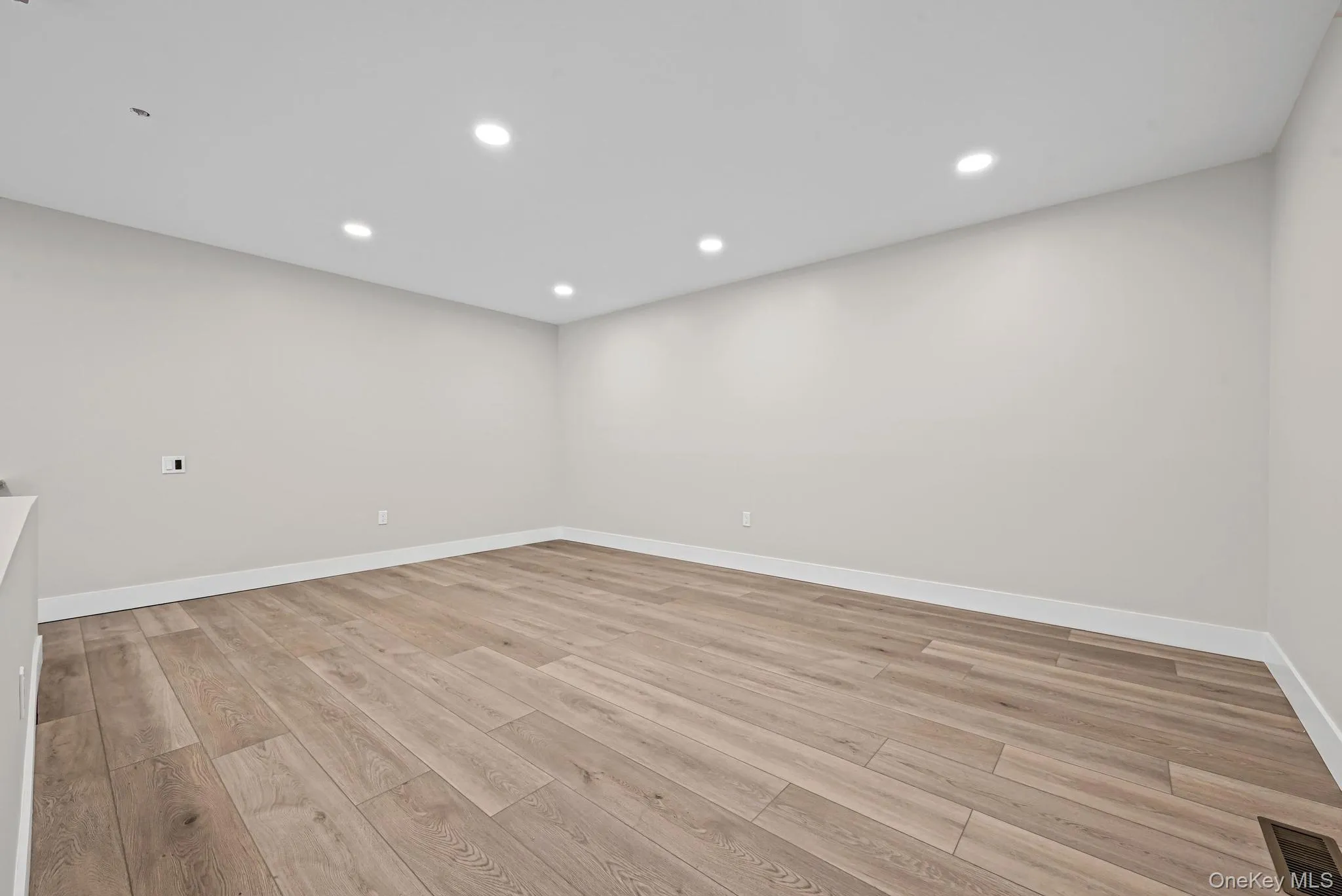 80 Division Street, Brookhaven, NY, 2 Bedrooms Bedrooms, 5 Rooms Rooms,1 BathroomBathrooms,Residential Lease,For Rent,Division,0,1002152 80 Division Street, Brookhaven, NY, 2 Bedrooms Bedrooms, 5 Rooms Rooms,1 BathroomBathrooms,Residential Lease,For Rent,Division,0,1002152