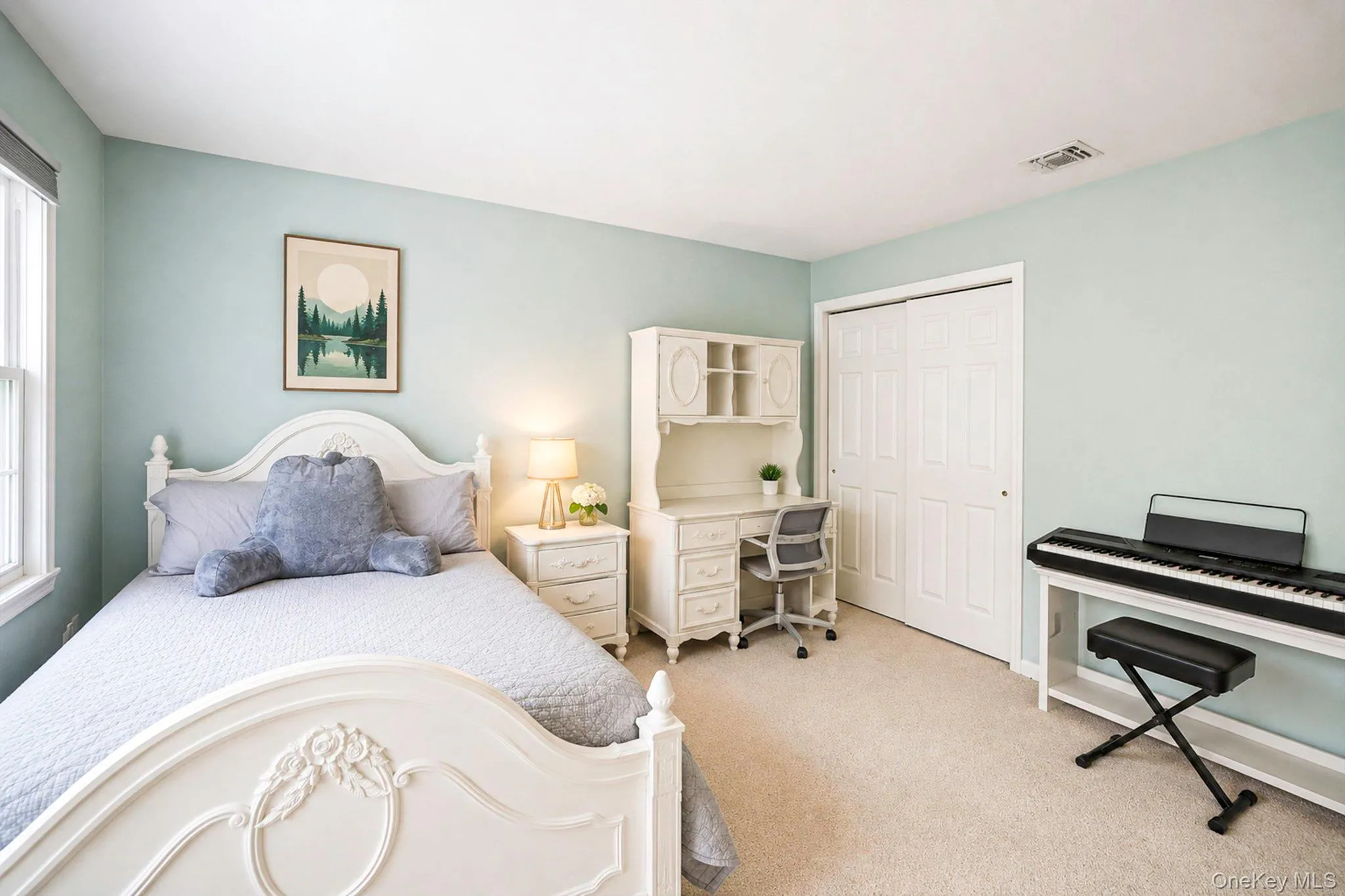 283 Route 25A, Brookhaven, NY, 4 Bedrooms Bedrooms, 8 Rooms Rooms,2 BathroomsBathrooms,Residential,For Rent,Route 25A,0,1002153 283 Route 25A, Brookhaven, NY, 4 Bedrooms Bedrooms, 8 Rooms Rooms,2 BathroomsBathrooms,Residential,For Rent,Route 25A,0,1002153