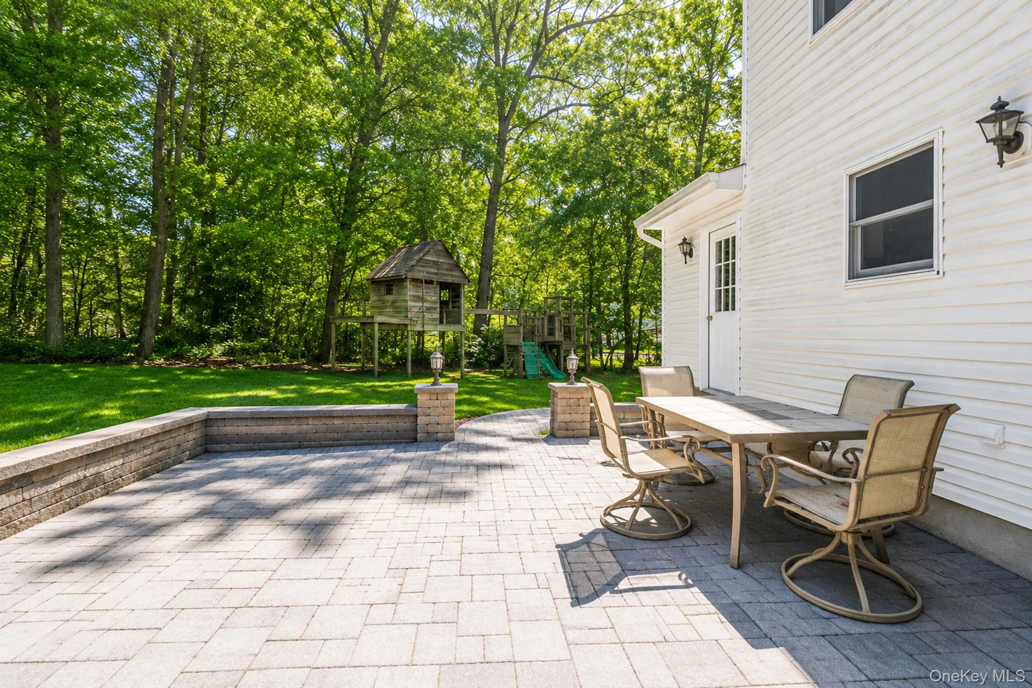 283 Route 25A, Brookhaven, NY, 4 Bedrooms Bedrooms, 8 Rooms Rooms,2 BathroomsBathrooms,Residential,For Rent,Route 25A,0,1002153 283 Route 25A, Brookhaven, NY, 4 Bedrooms Bedrooms, 8 Rooms Rooms,2 BathroomsBathrooms,Residential,For Rent,Route 25A,0,1002153