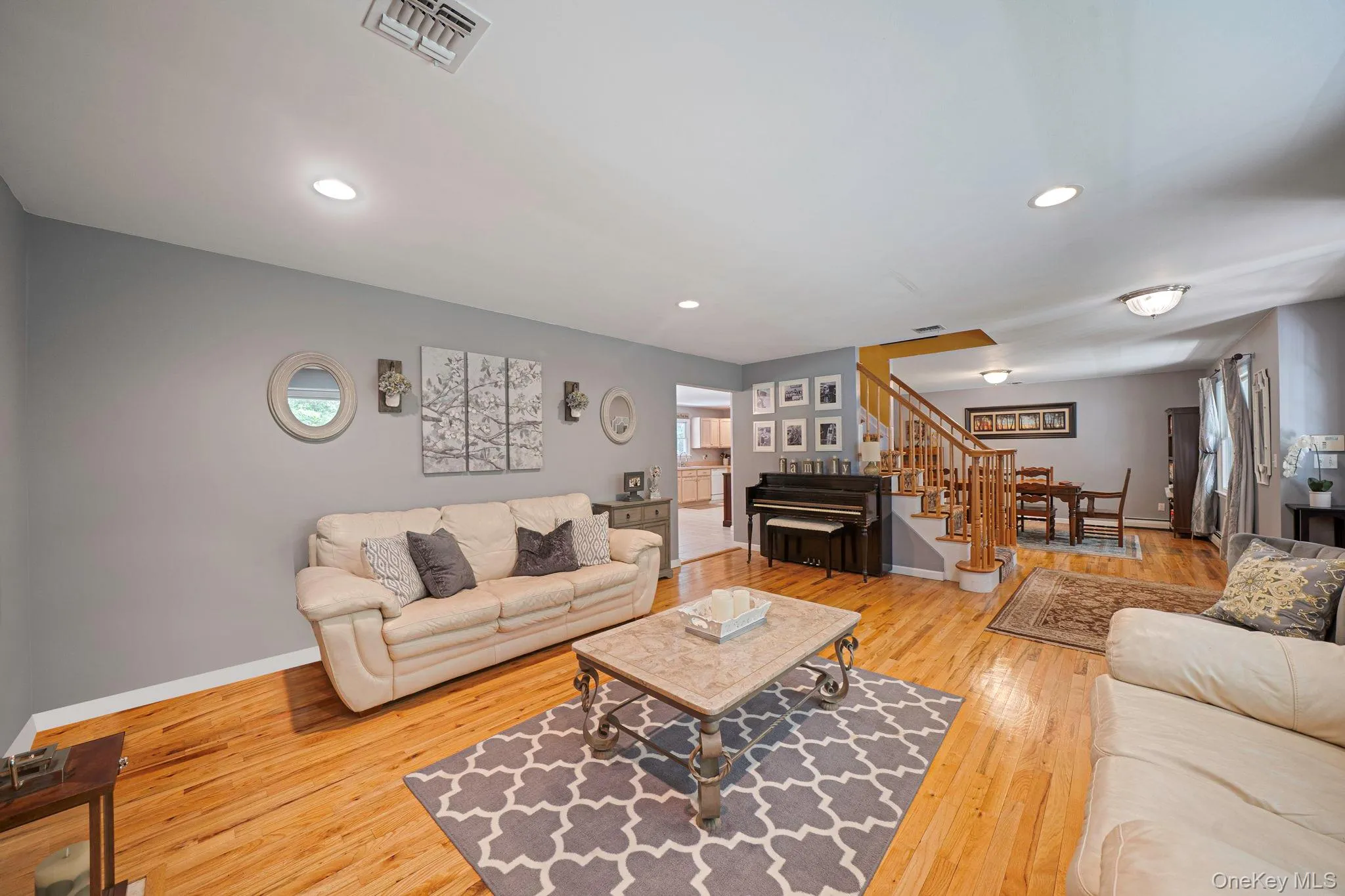 283 Route 25A, Brookhaven, NY, 4 Bedrooms Bedrooms, 8 Rooms Rooms,2 BathroomsBathrooms,Residential,For Rent,Route 25A,0,1002153 283 Route 25A, Brookhaven, NY, 4 Bedrooms Bedrooms, 8 Rooms Rooms,2 BathroomsBathrooms,Residential,For Rent,Route 25A,0,1002153
