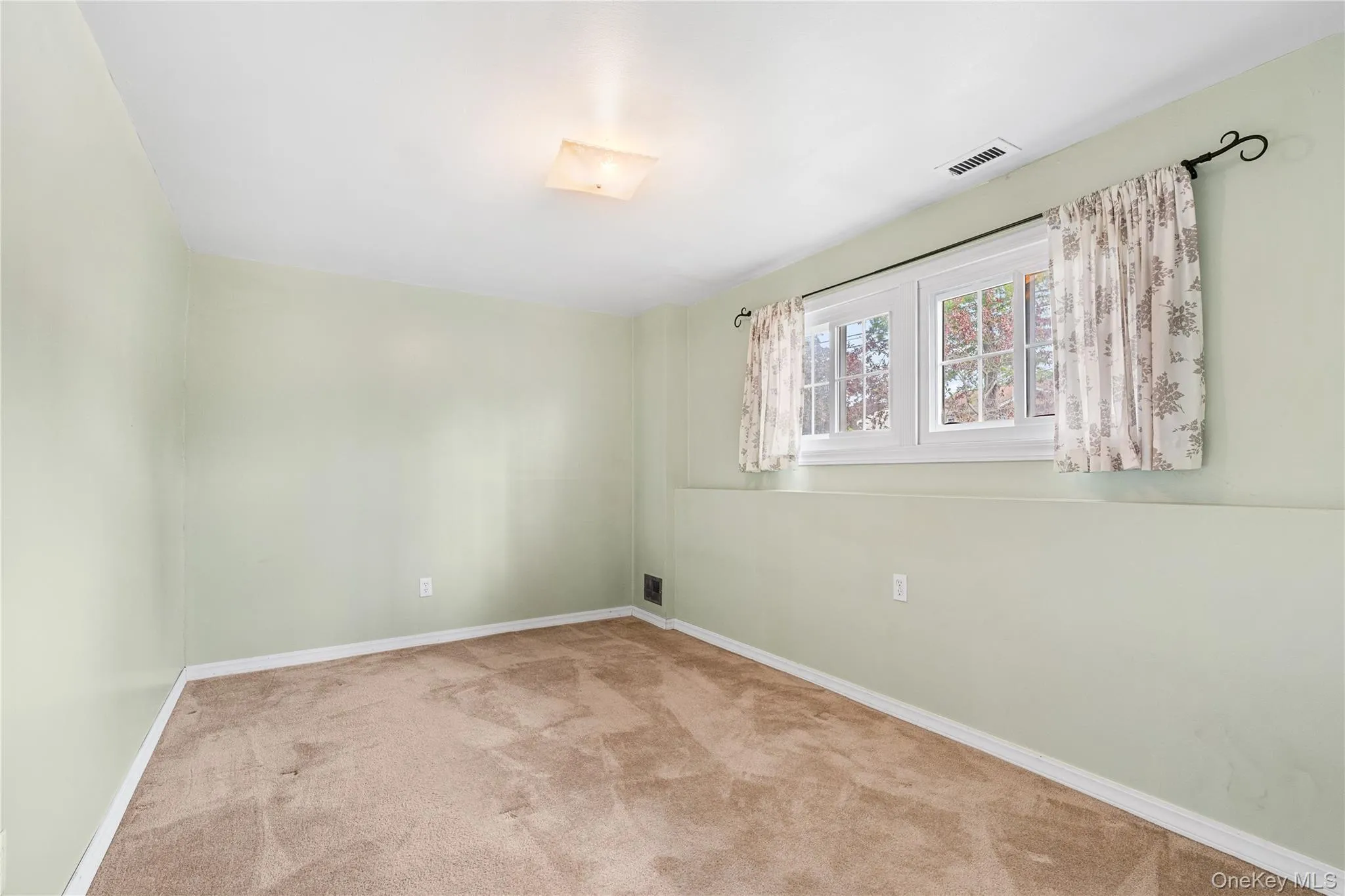787 Vivian Court, Hempstead, NY, 4 Bedrooms Bedrooms, 8 Rooms Rooms,2 BathroomsBathrooms,Residential,For Rent,Vivian,0,1002157 787 Vivian Court, Hempstead, NY, 4 Bedrooms Bedrooms, 8 Rooms Rooms,2 BathroomsBathrooms,Residential,For Rent,Vivian,0,1002157
