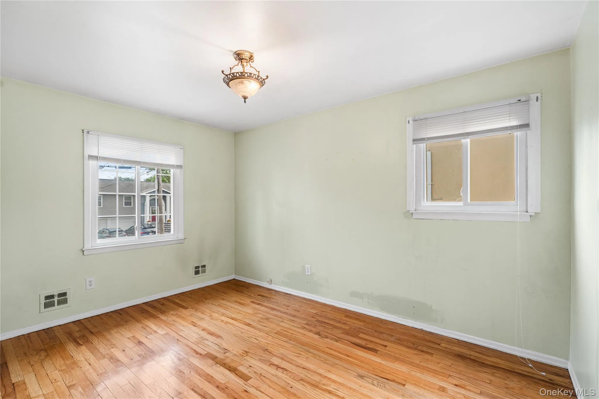 787 Vivian Court, Hempstead, NY, 4 Bedrooms Bedrooms, 8 Rooms Rooms,2 BathroomsBathrooms,Residential,For Rent,Vivian,0,1002157 787 Vivian Court, Hempstead, NY, 4 Bedrooms Bedrooms, 8 Rooms Rooms,2 BathroomsBathrooms,Residential,For Rent,Vivian,0,1002157