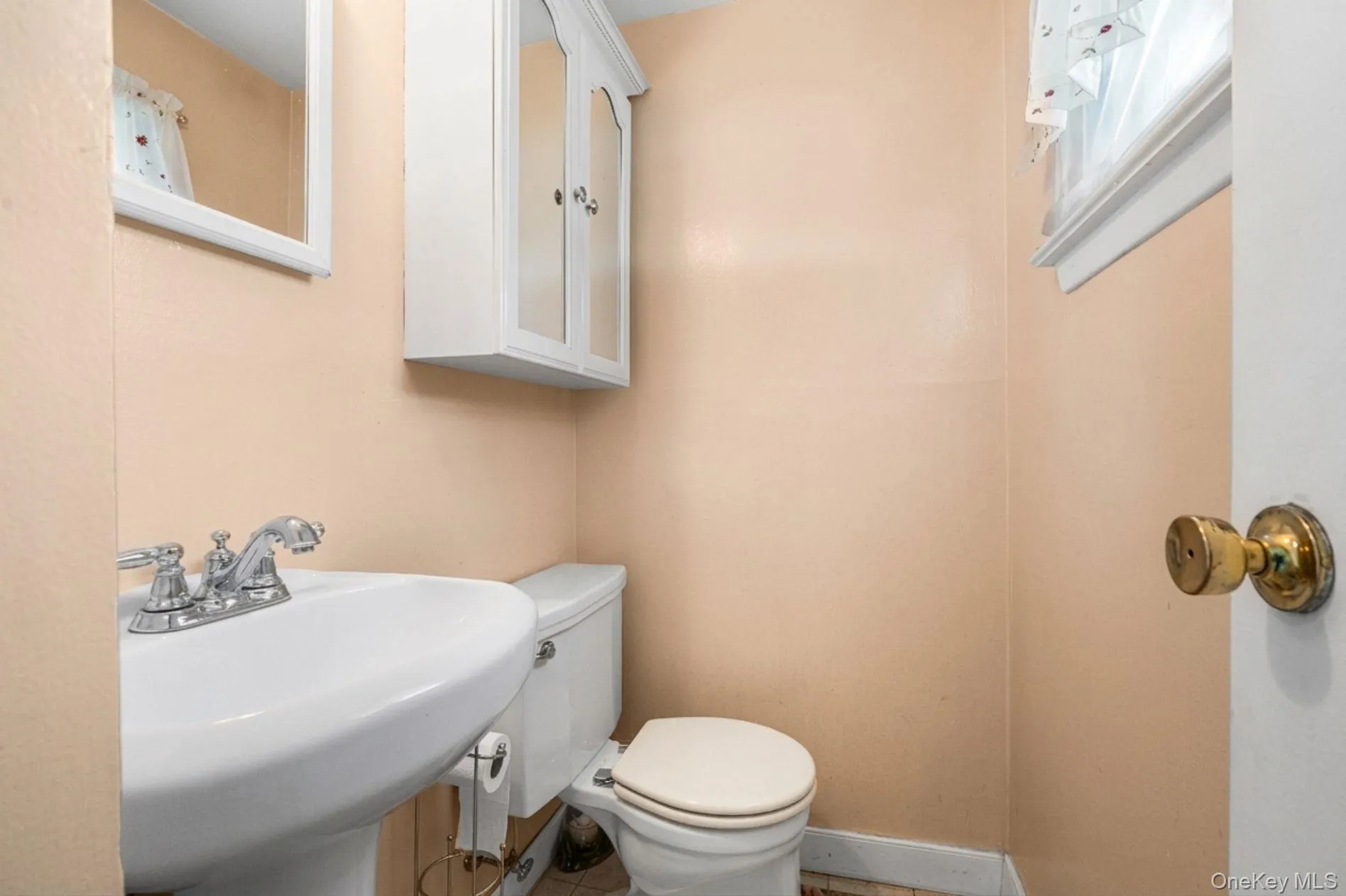 787 Vivian Court, Hempstead, NY, 4 Bedrooms Bedrooms, 8 Rooms Rooms,2 BathroomsBathrooms,Residential,For Rent,Vivian,0,1002157 787 Vivian Court, Hempstead, NY, 4 Bedrooms Bedrooms, 8 Rooms Rooms,2 BathroomsBathrooms,Residential,For Rent,Vivian,0,1002157