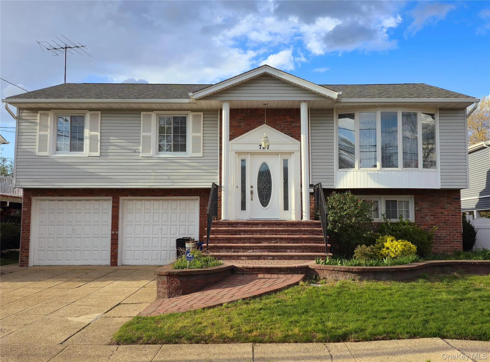 787 Vivian Court, Hempstead, NY, 4 Bedrooms Bedrooms, 8 Rooms Rooms,2 BathroomsBathrooms,Residential,For Rent,Vivian,0,1002157 787 Vivian Court, Hempstead, NY, 4 Bedrooms Bedrooms, 8 Rooms Rooms,2 BathroomsBathrooms,Residential,For Rent,Vivian,0,1002157