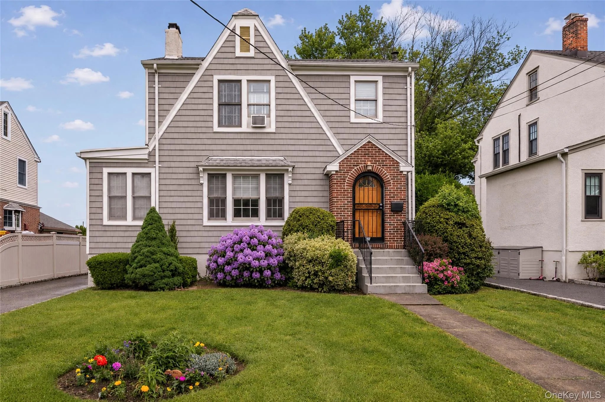 11 Summit Street, Eastchester, NY, 3 Bedrooms Bedrooms, 7 Rooms Rooms,1 BathroomBathrooms,Residential,For Rent,Summit,0,1002163 11 Summit Street, Eastchester, NY, 3 Bedrooms Bedrooms, 7 Rooms Rooms,1 BathroomBathrooms,Residential,For Rent,Summit,0,1002163